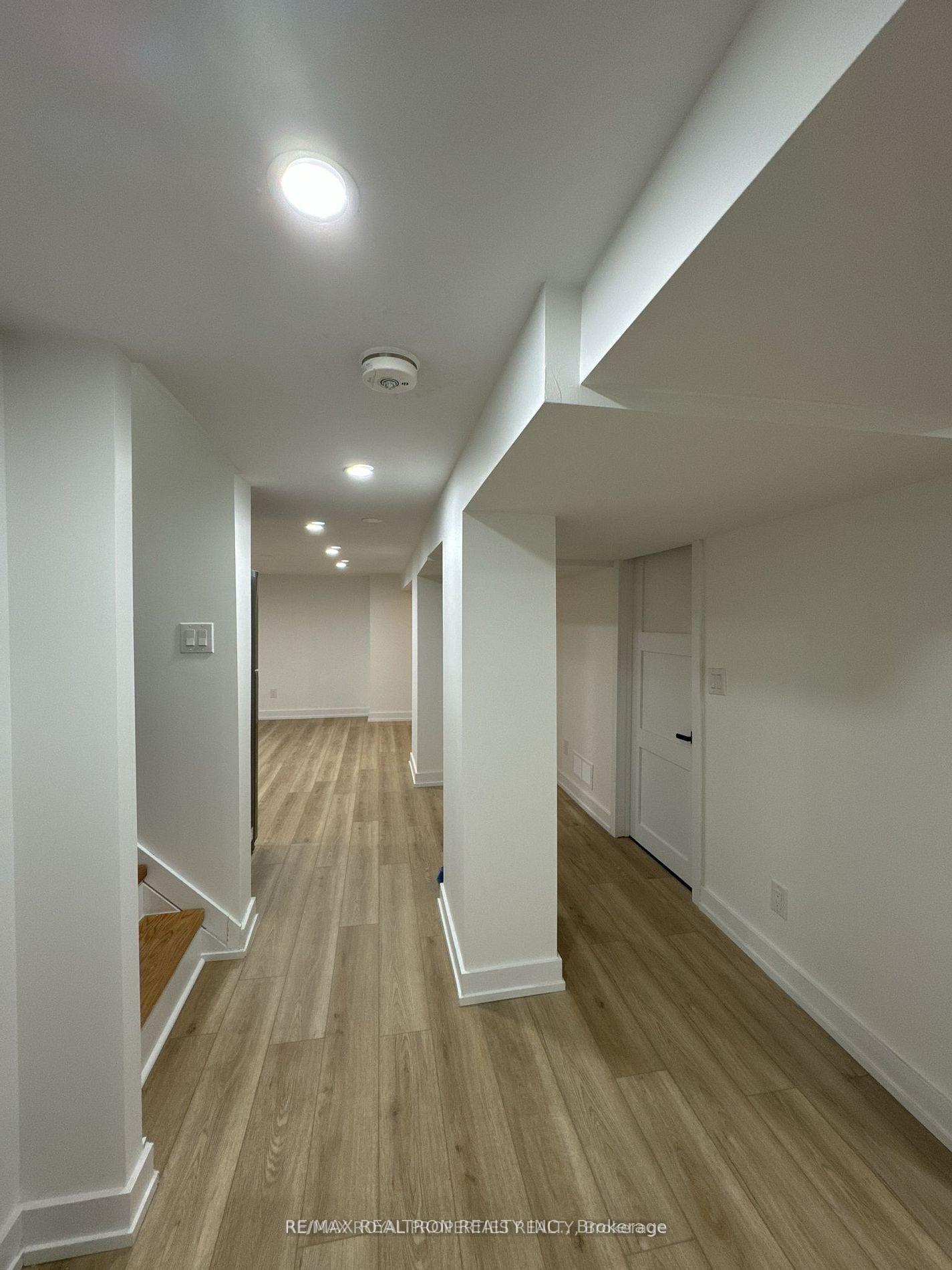 Photo 4 of 293 East 17th Street, Hamilton, Hill Park — HOMEH