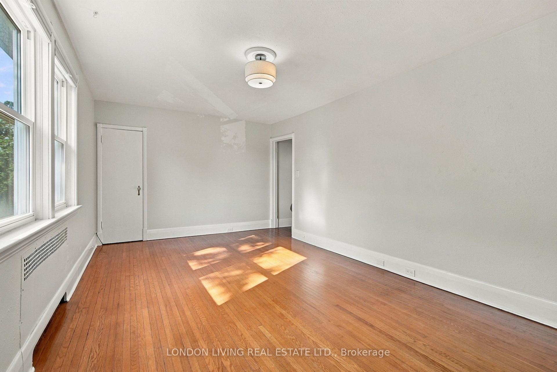 Photo 11 of Unit 4, 137 Windsor Crescent, London, South F — HOMEH