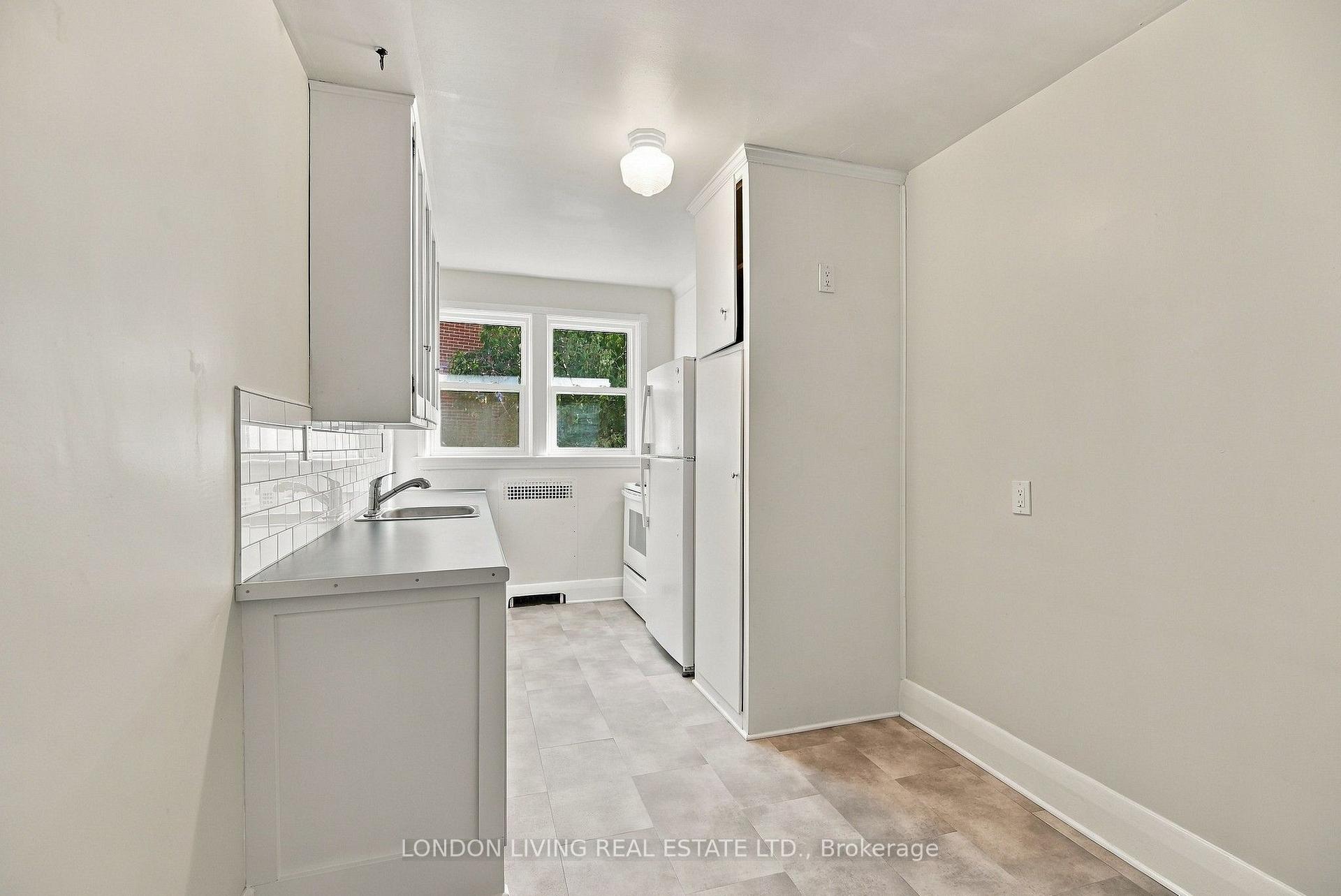 Photo 12 of Unit 4, 137 Windsor Crescent, London, South F — HOMEH