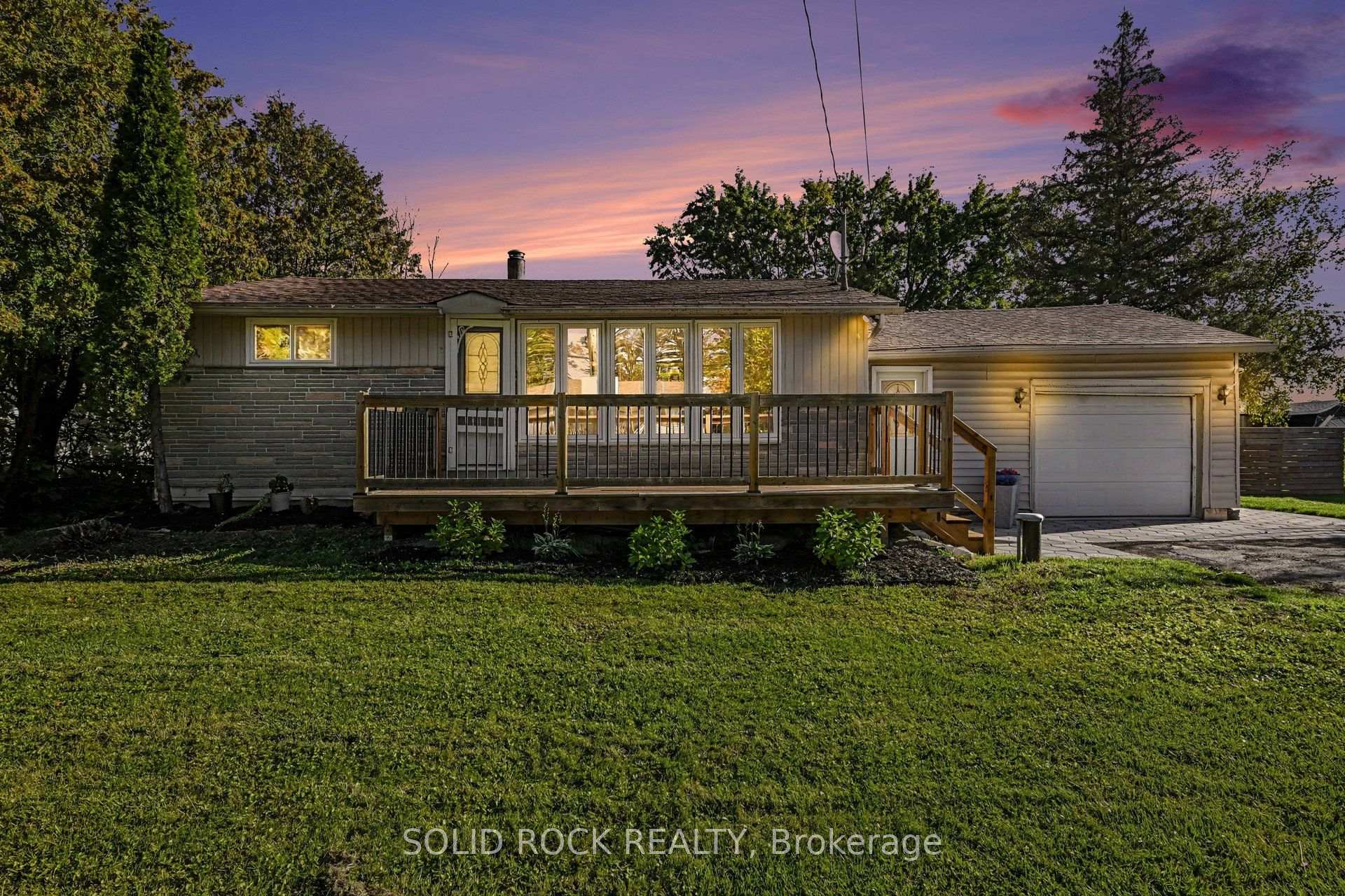 Photo of 236 Campbell Drive N