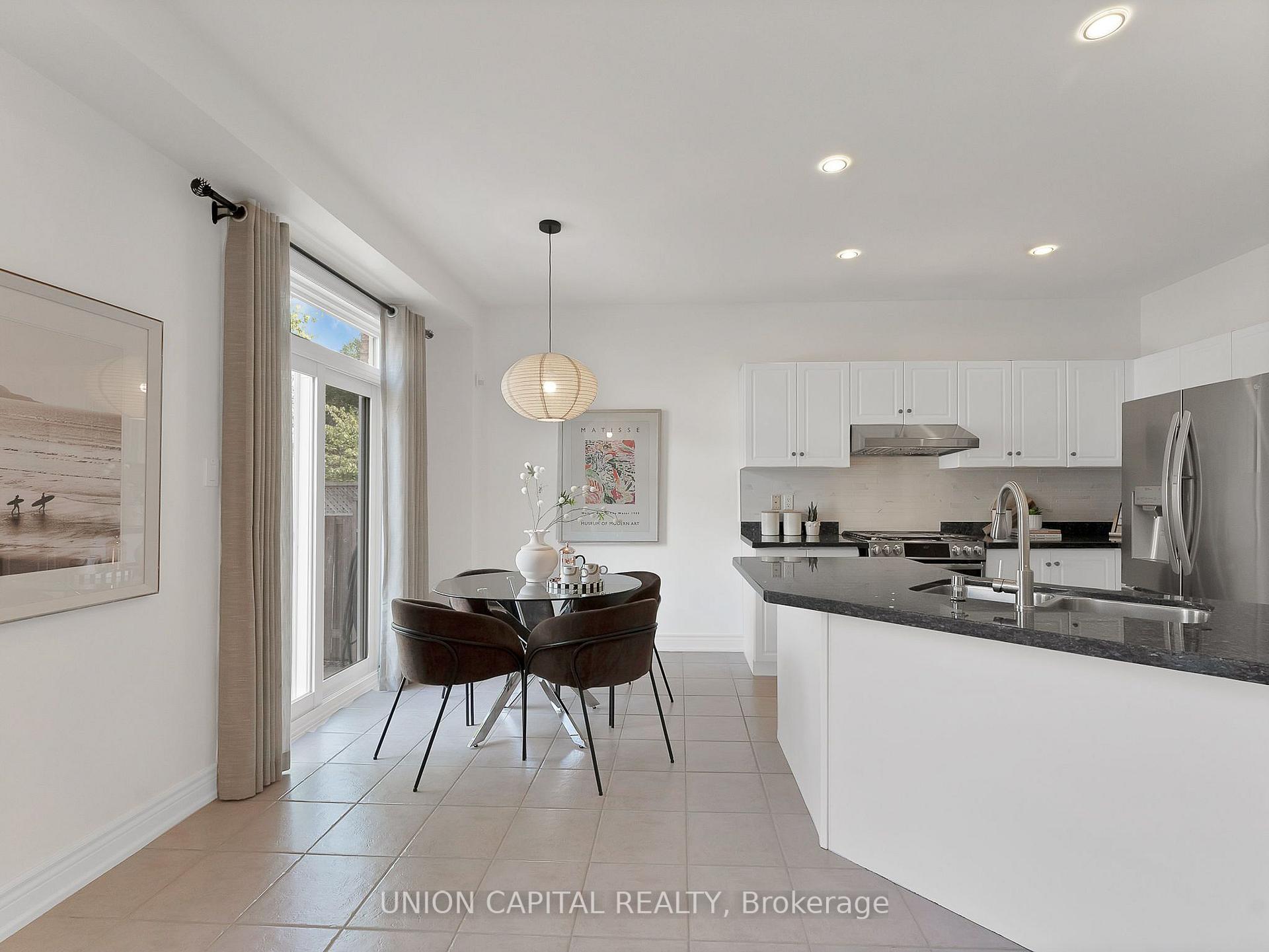 Photo 9 of 112 Southbrook Crescent, Markham, Cachet — HOMEH