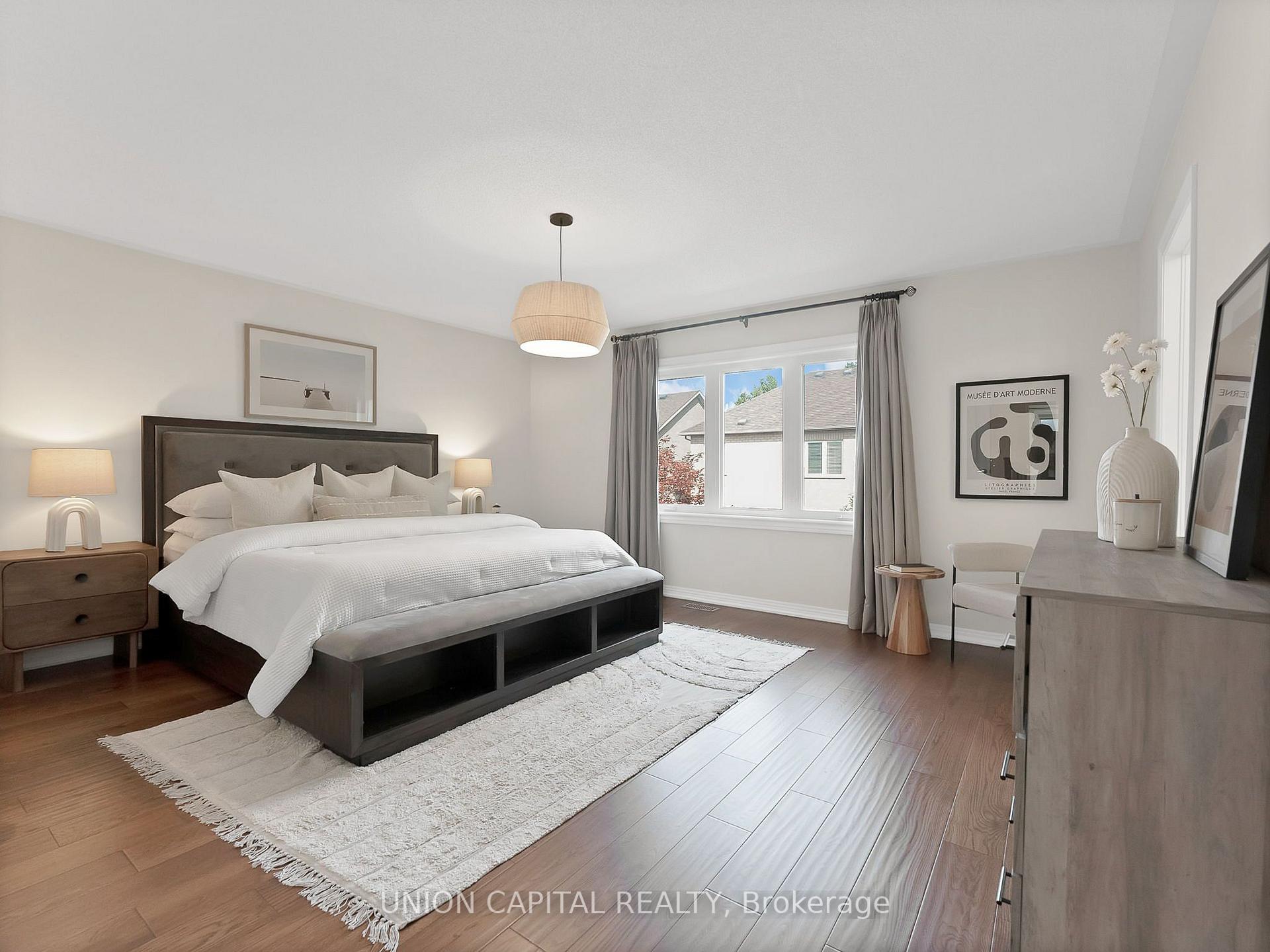 Photo 13 of 112 Southbrook Crescent, Markham, Cachet — HOMEH