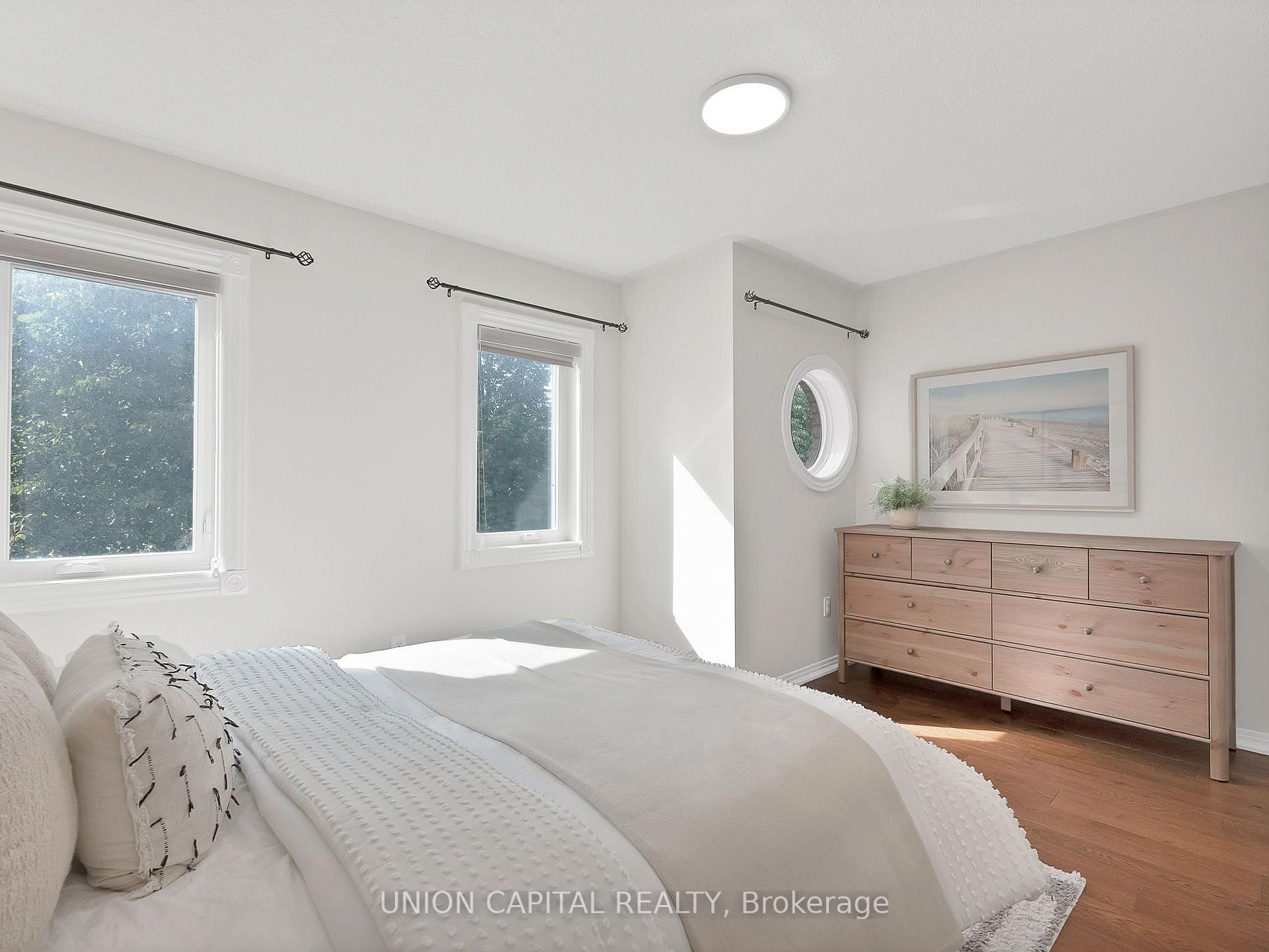 Photo 20 of 112 Southbrook Crescent, Markham, Cachet — HOMEH