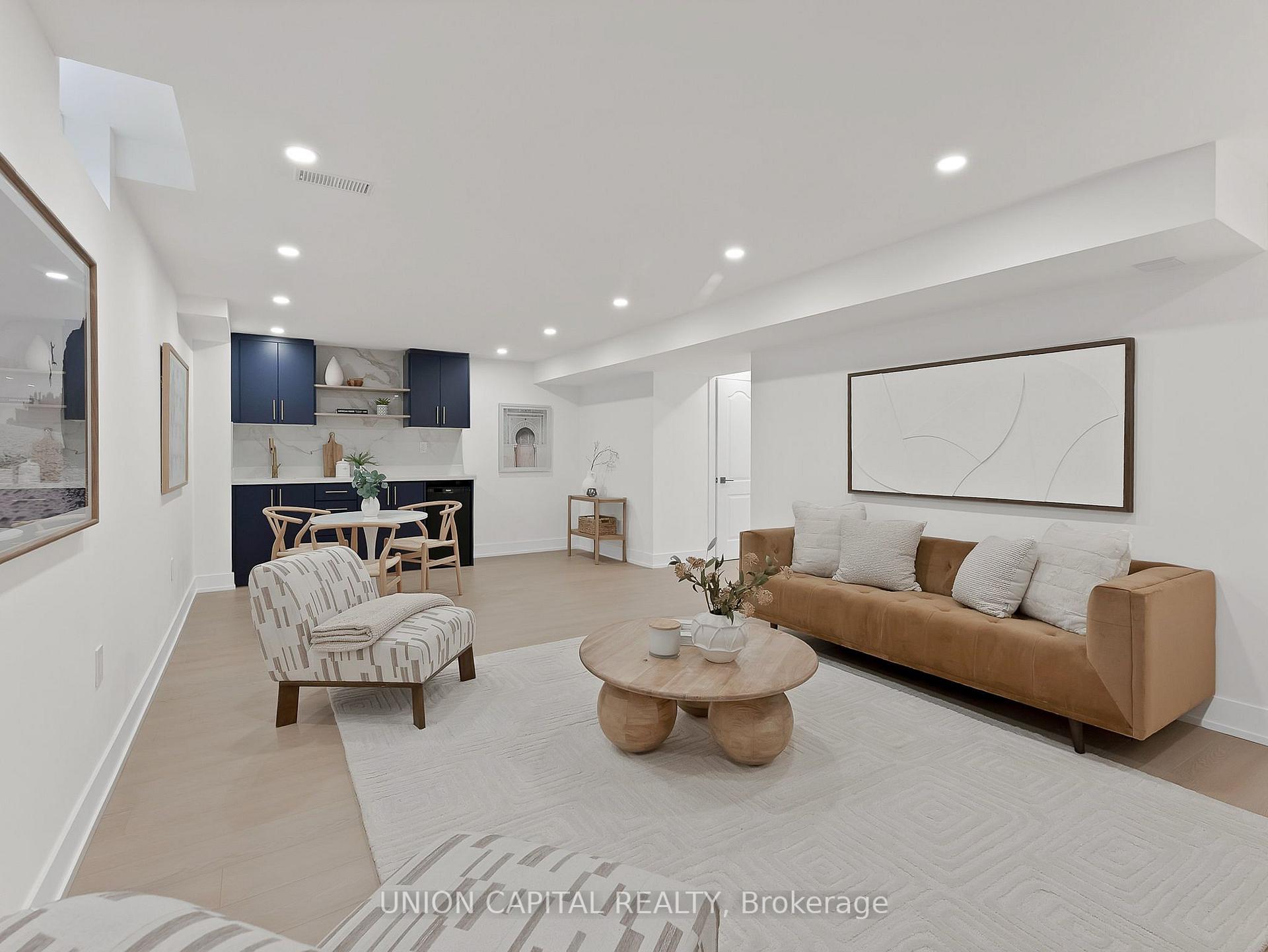 Photo 22 of 112 Southbrook Crescent, Markham, Cachet — HOMEH