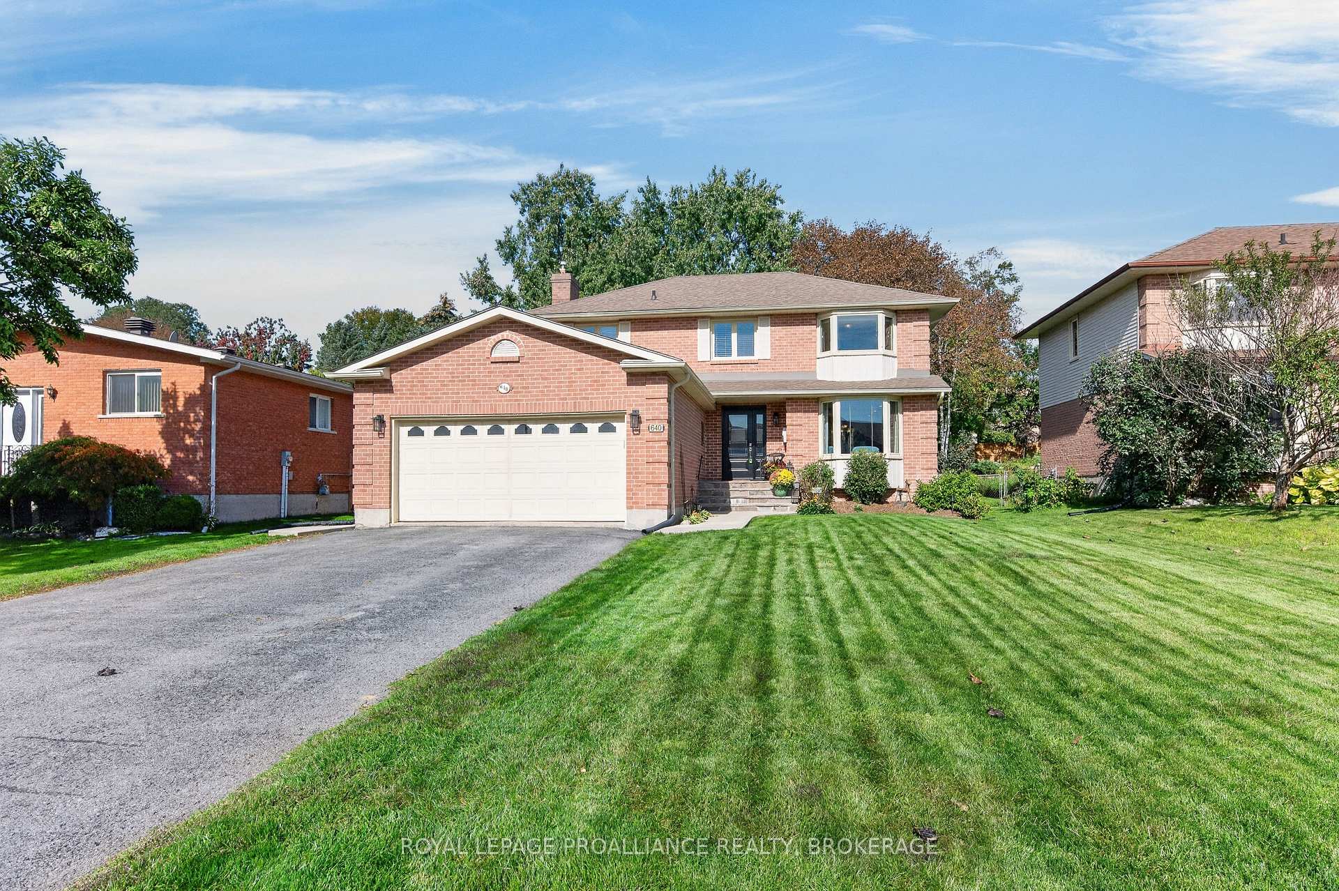 Photo of 640 Braeside Crescent