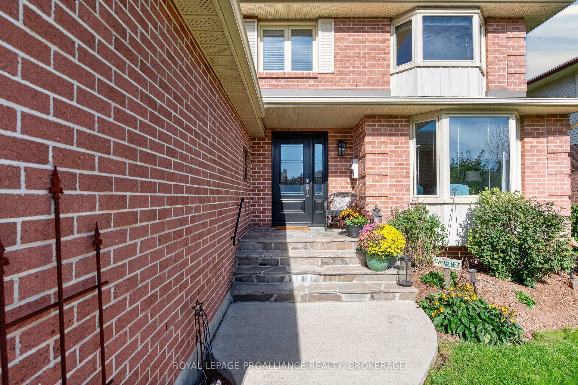 Photo 2 of 640 Braeside Crescent, Kingston, North of Taylor-Kidd Blvd — HOMEH