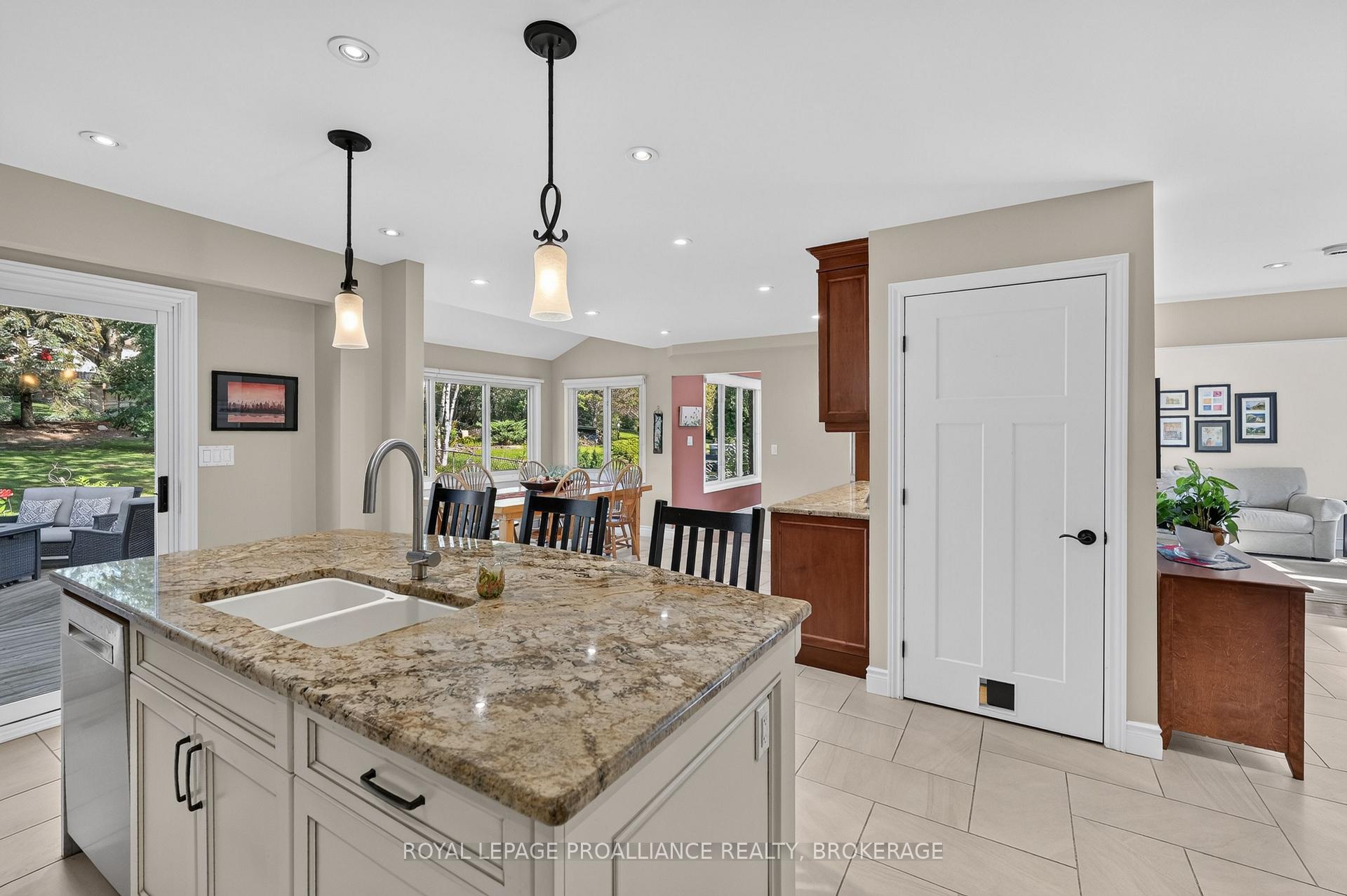 Photo 12 of 640 Braeside Crescent, Kingston, North of Taylor-Kidd Blvd — HOMEH