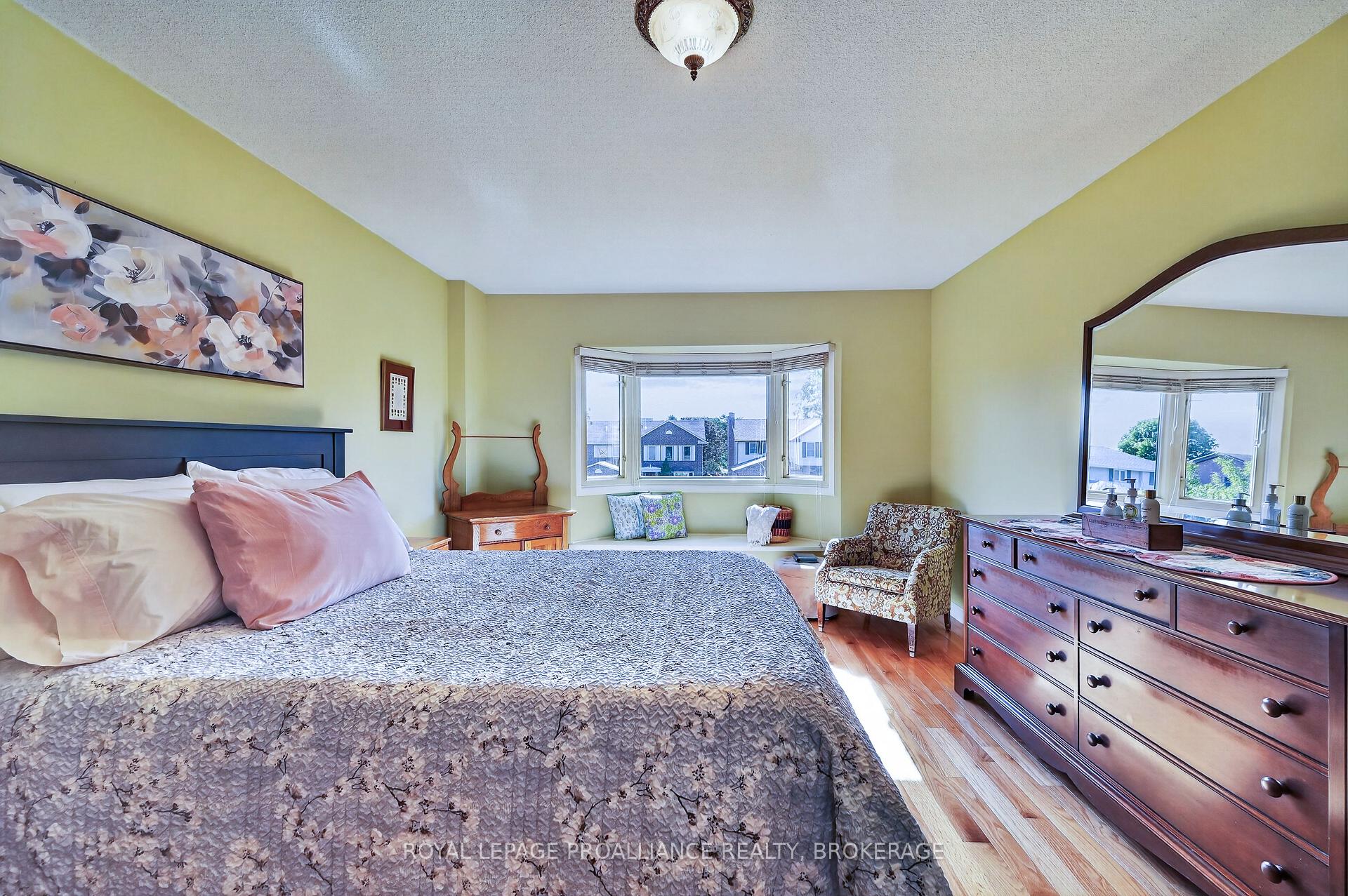 Photo 20 of 640 Braeside Crescent, Kingston, North of Taylor-Kidd Blvd — HOMEH