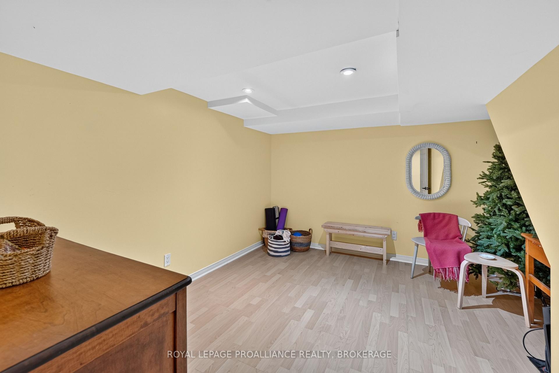 Photo 34 of 640 Braeside Crescent, Kingston, North of Taylor-Kidd Blvd — HOMEH