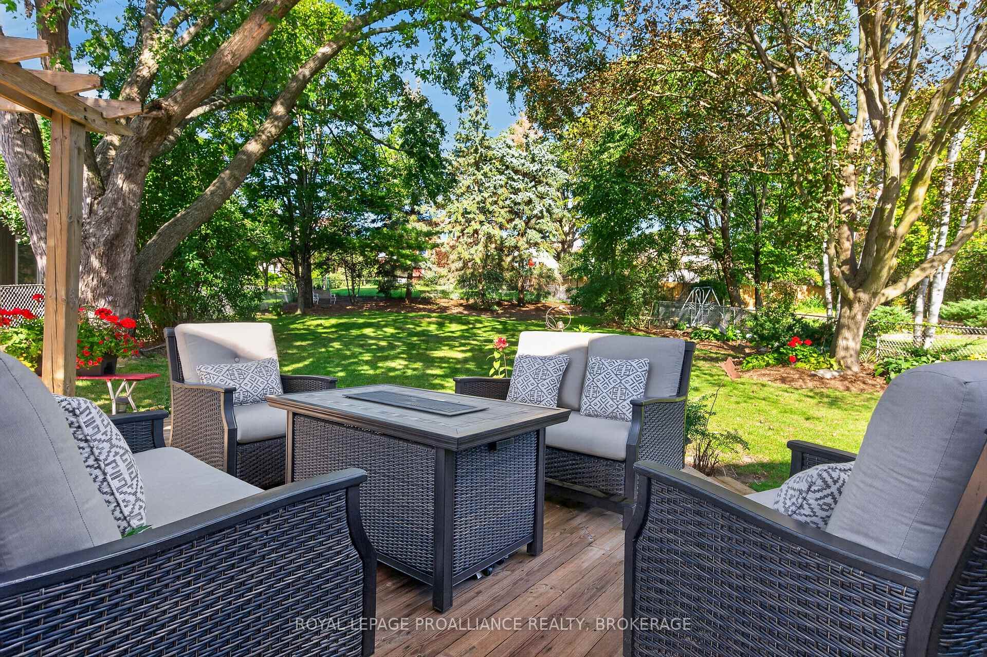 Photo 37 of 640 Braeside Crescent, Kingston, North of Taylor-Kidd Blvd — HOMEH