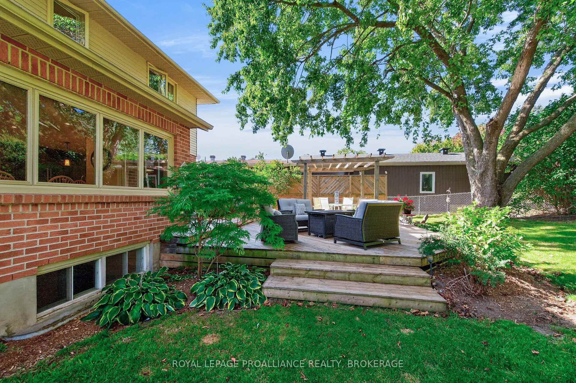 Photo 38 of 640 Braeside Crescent, Kingston, North of Taylor-Kidd Blvd — HOMEH