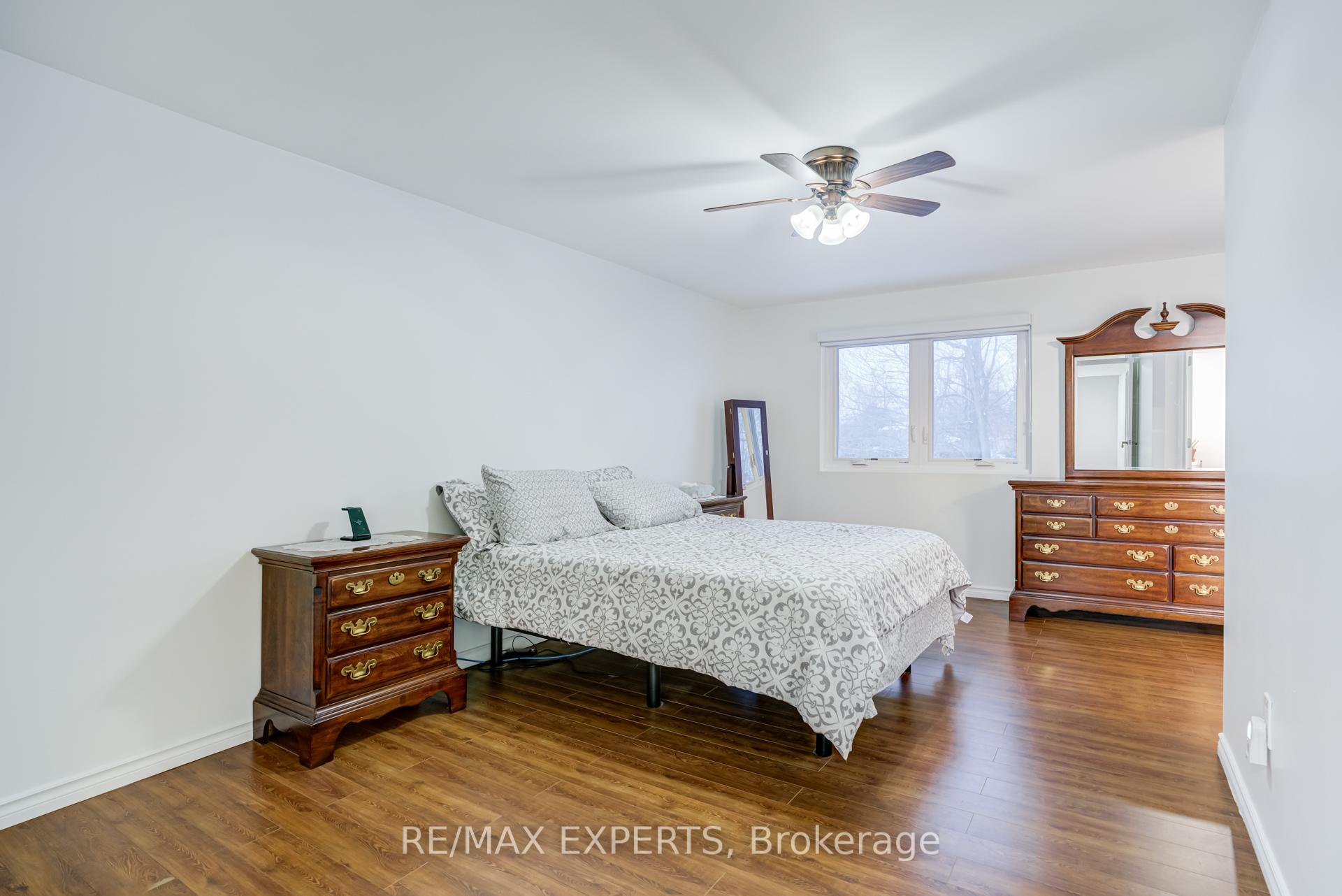 Photo 23 of 10 Knightsbridge Way, Markham, Markham Village — HOMEH