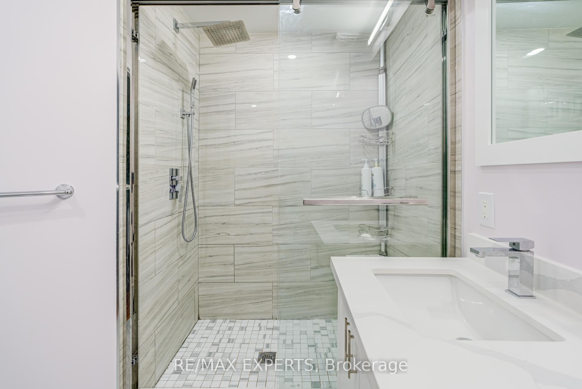 Photo 28 of 10 Knightsbridge Way, Markham, Markham Village — HOMEH