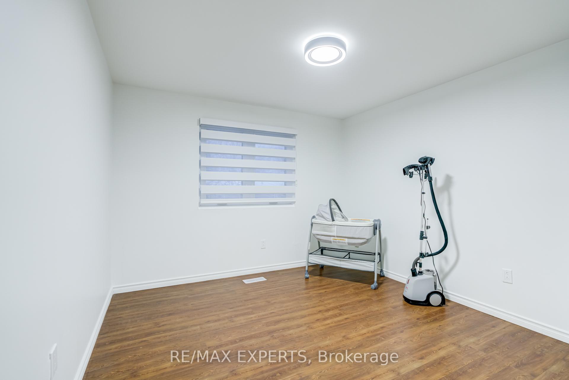 Photo 29 of 10 Knightsbridge Way, Markham, Markham Village — HOMEH