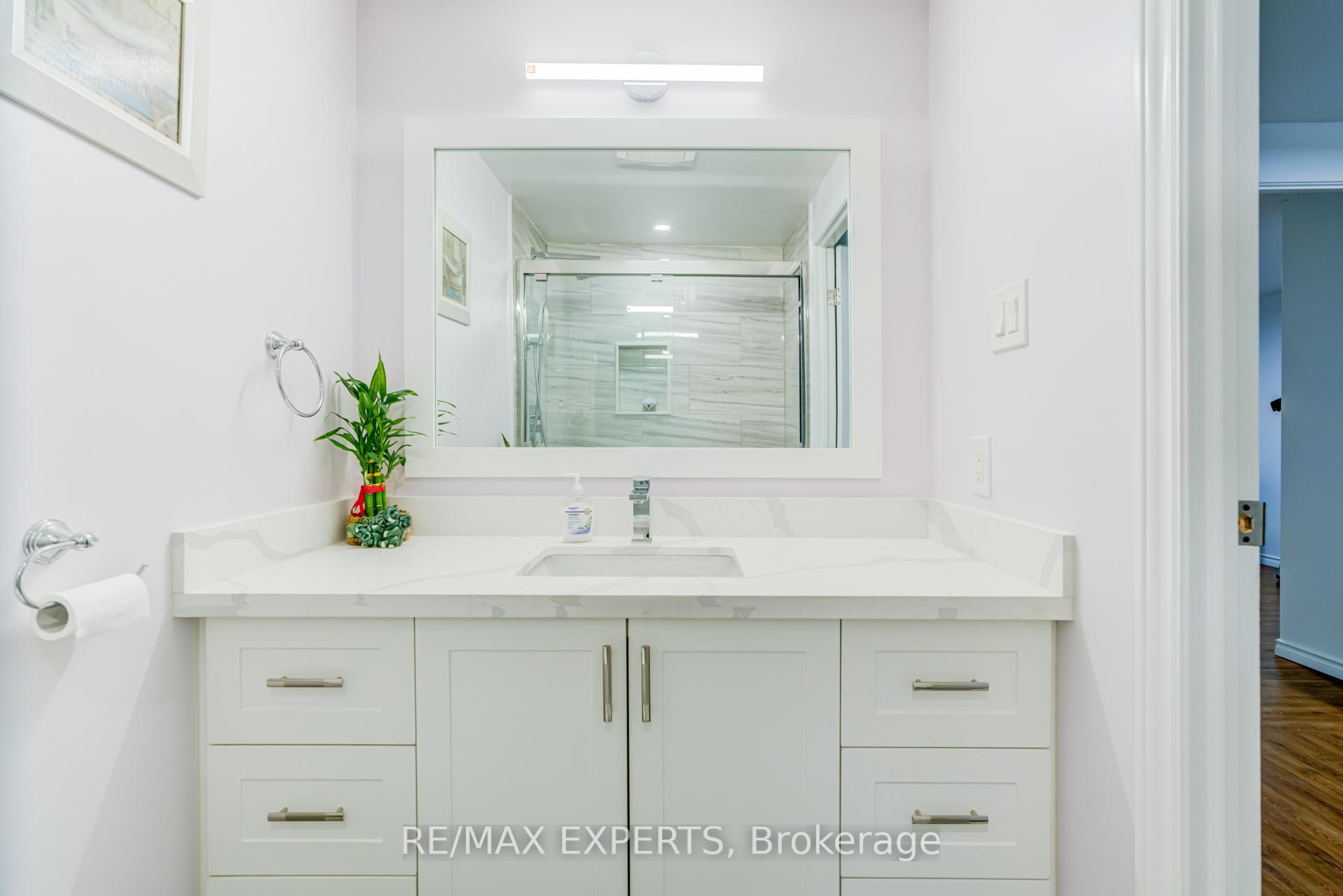 Photo 36 of 10 Knightsbridge Way, Markham, Markham Village — HOMEH
