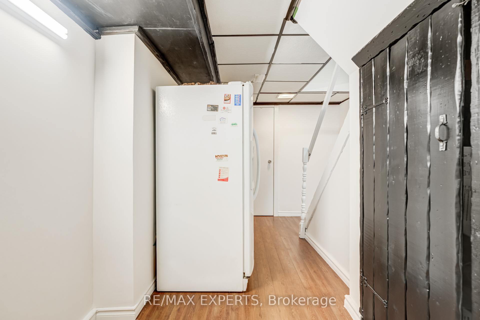 Photo 37 of 10 Knightsbridge Way, Markham, Markham Village — HOMEH