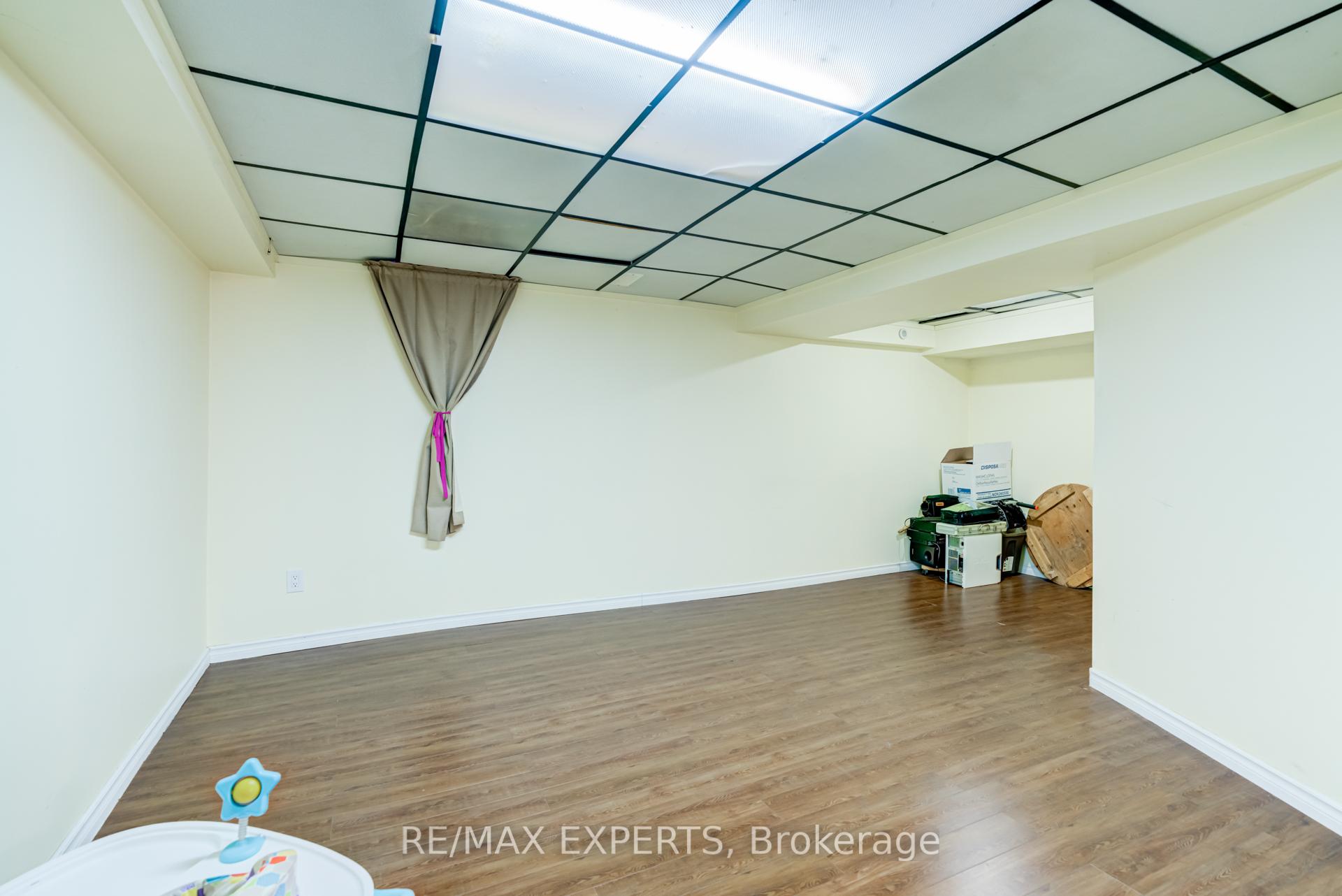 Photo 38 of 10 Knightsbridge Way, Markham, Markham Village — HOMEH