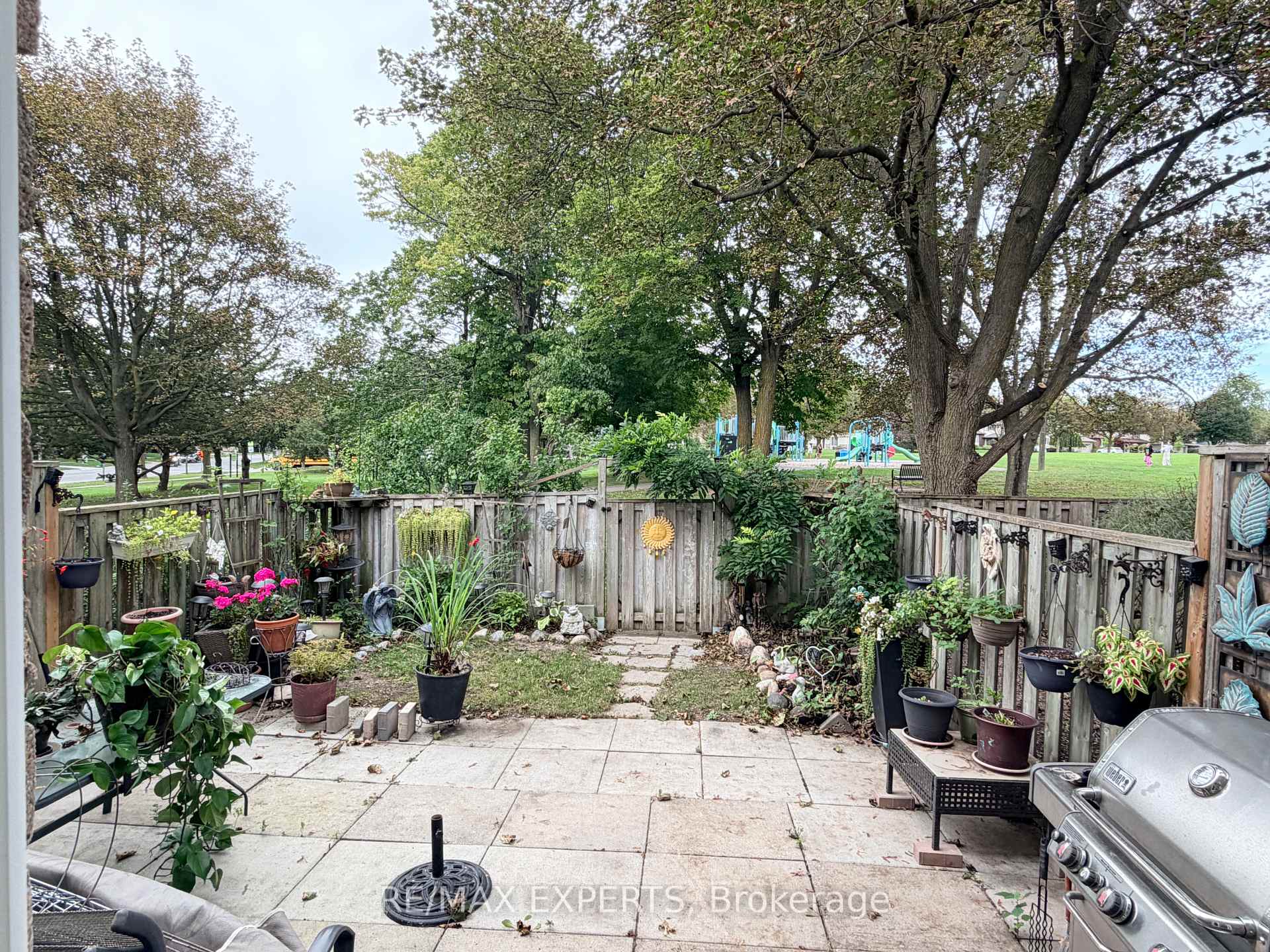 Photo 44 of 10 Knightsbridge Way, Markham, Markham Village — HOMEH