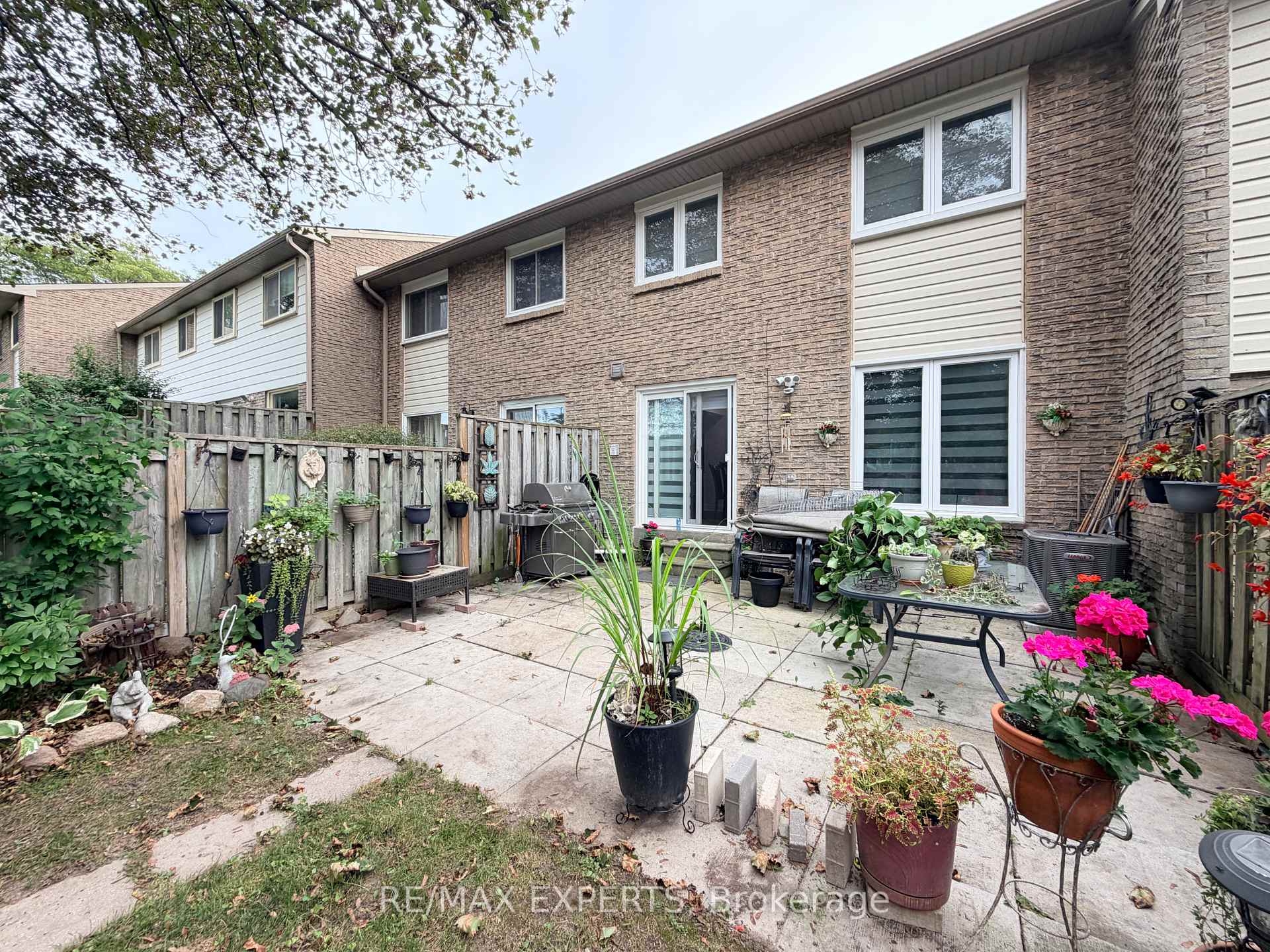Photo 47 of 10 Knightsbridge Way, Markham, Markham Village — HOMEH