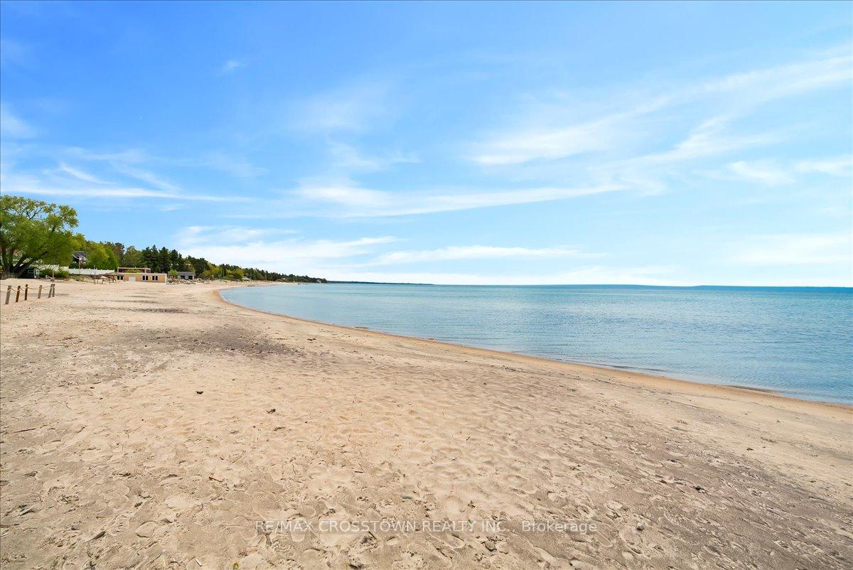 Photo 13 of 369 Balm Beach Road W, Tiny, Rural Tiny — HOMEH