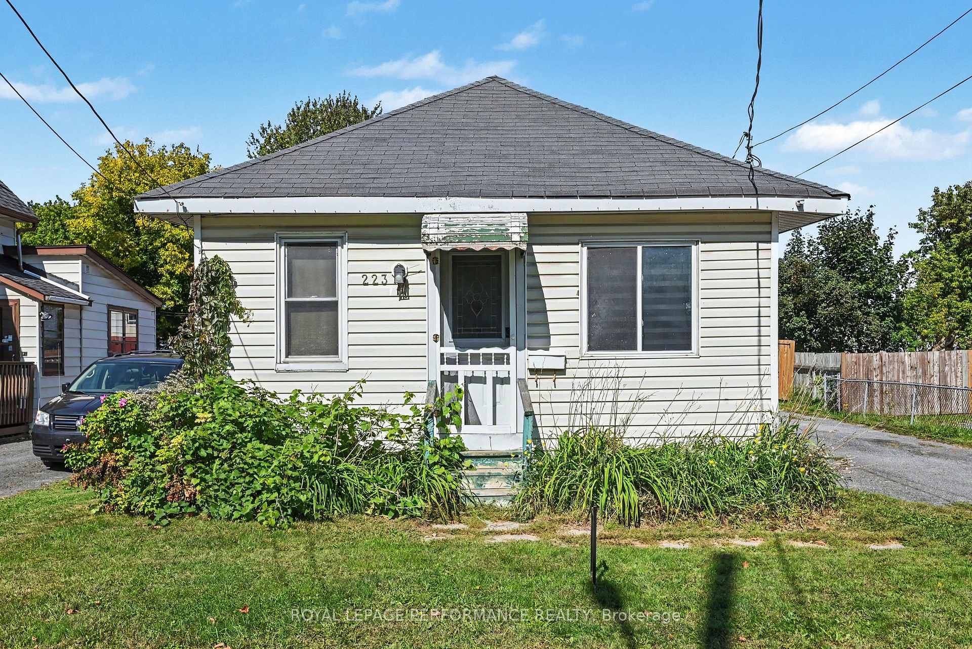 Photo 3 of 223 Sixth Street W, Cornwall, Cornwall — HOMEH