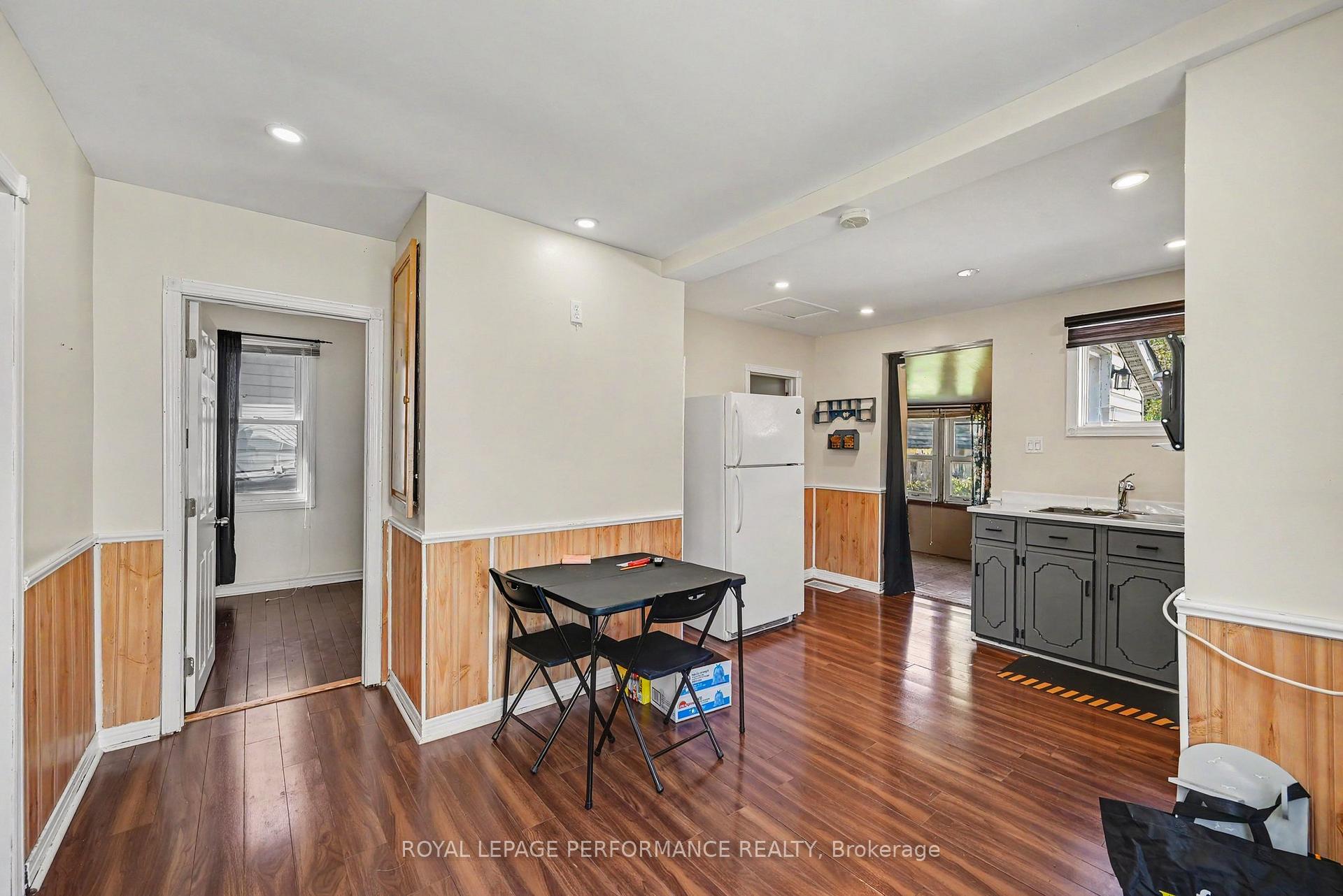 Photo 13 of 223 Sixth Street W, Cornwall, Cornwall — HOMEH