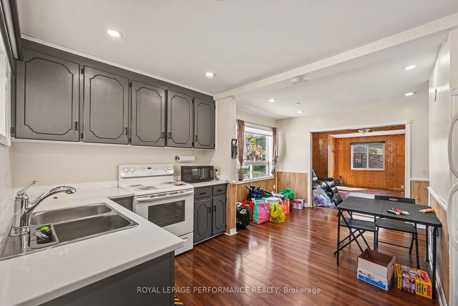Photo 19 of 223 Sixth Street W, Cornwall, Cornwall — HOMEH