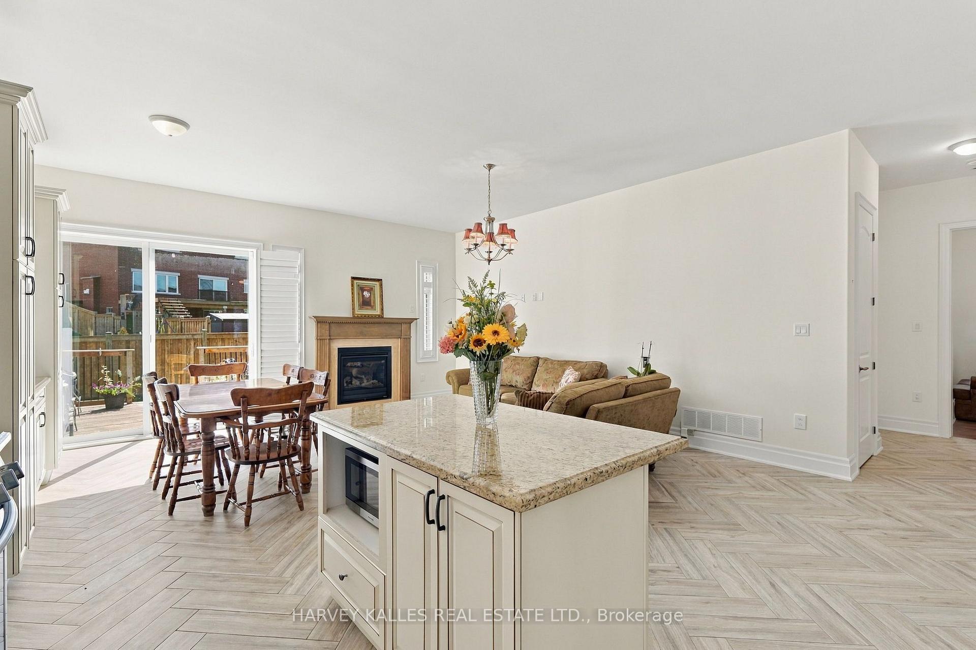Photo 21 of 1650 Rizzardo Crescent, Innisfil, Alcona — HOMEH