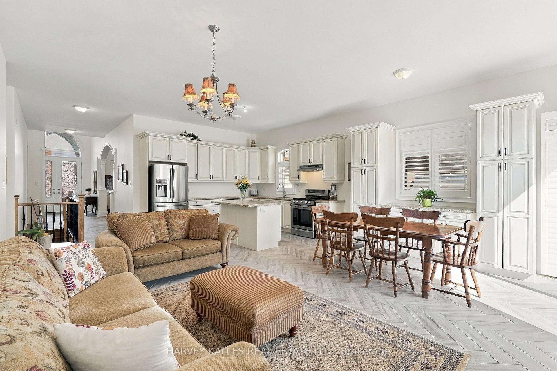 Photo 24 of 1650 Rizzardo Crescent, Innisfil, Alcona — HOMEH