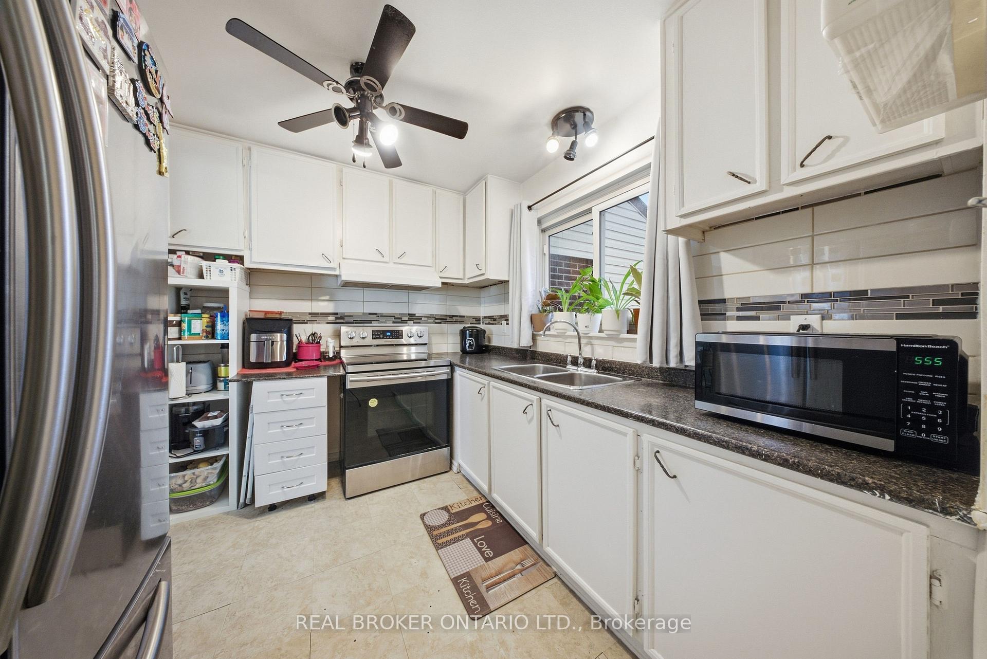 Photo 11 of Unit 59, 880 Limeridge Road E, Hamilton, Berrisfield — HOMEH