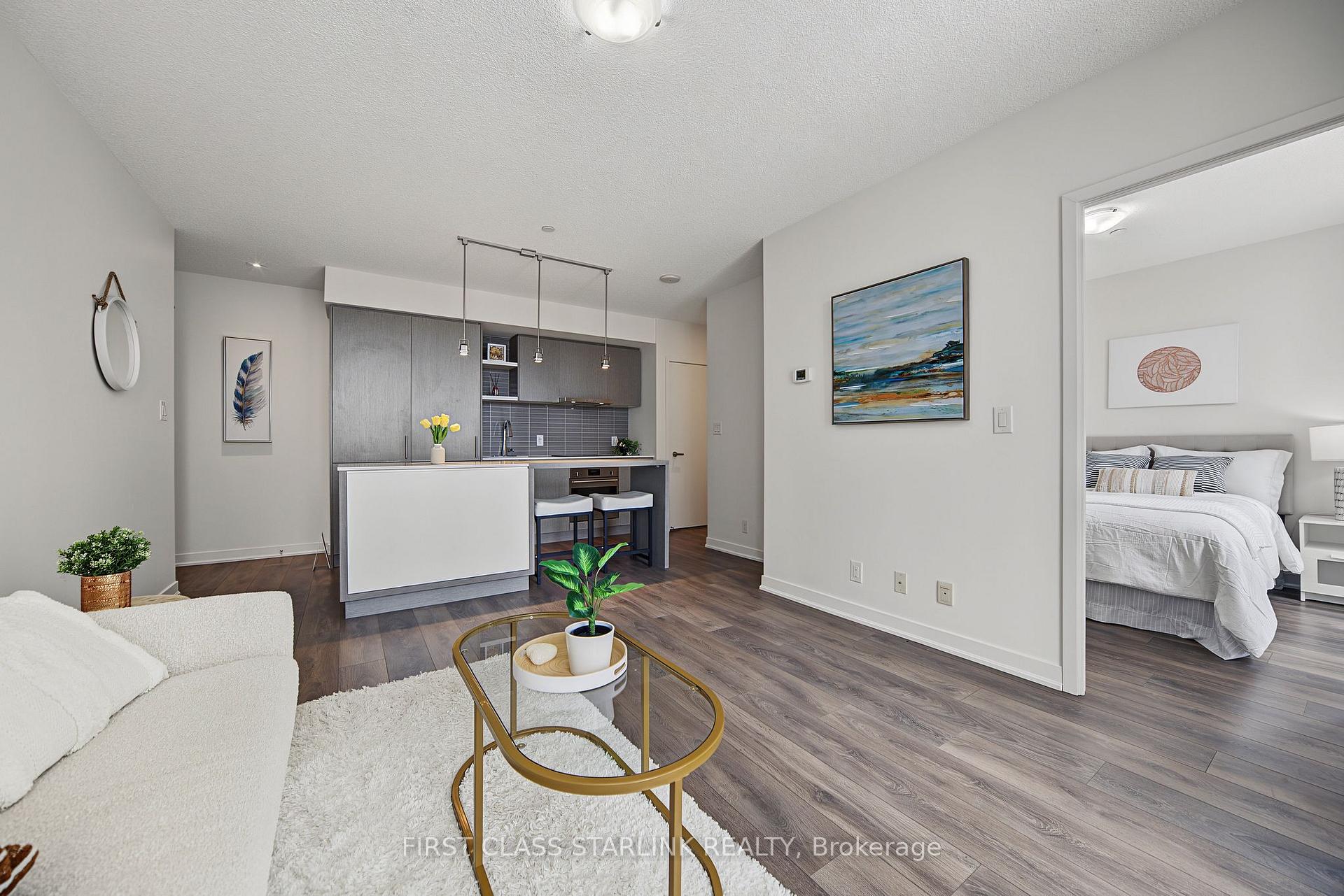 Photo of Unit 2801, 100 Harbour Street