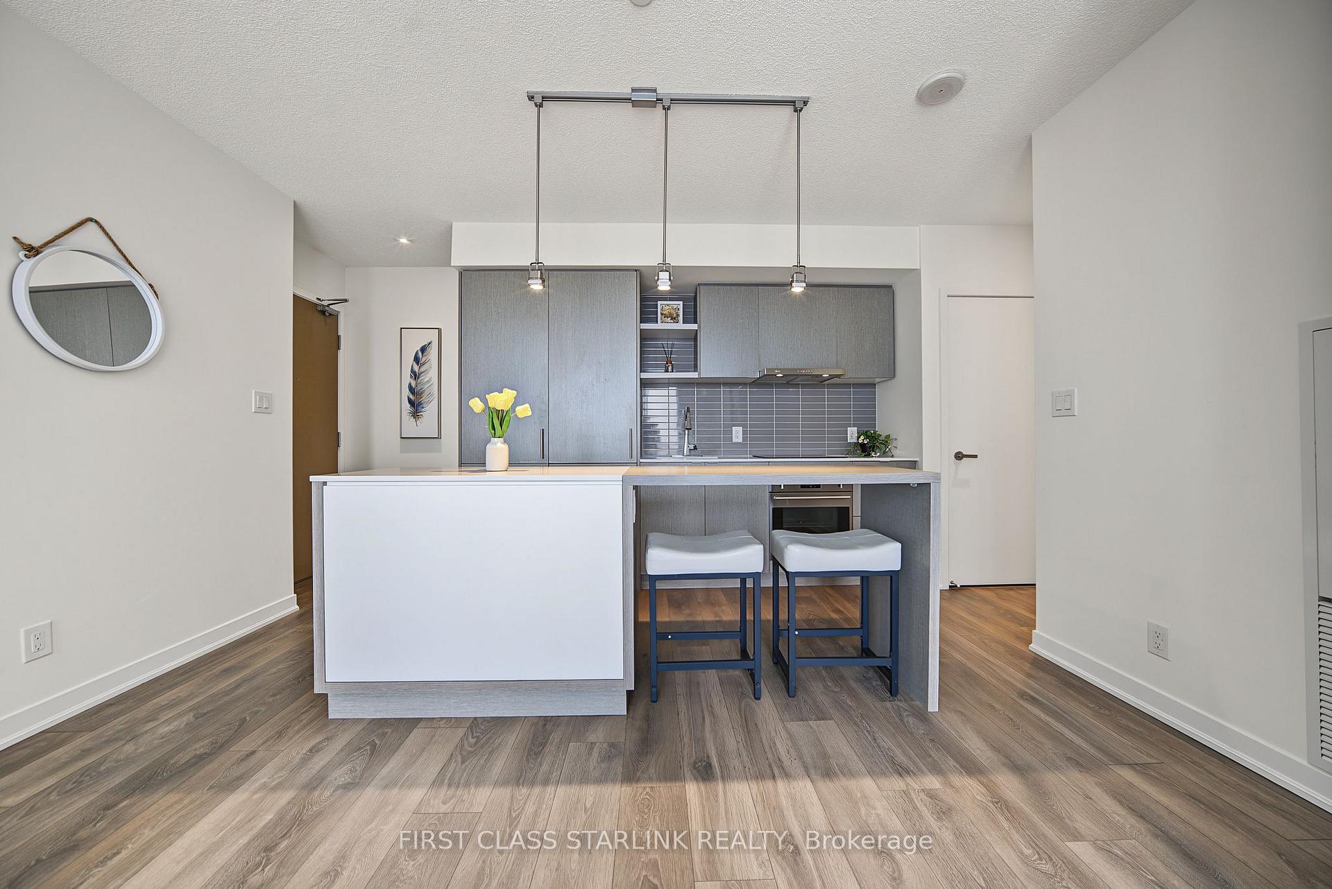 Photo 9 of Unit 2801, 100 Harbour Street, Toronto, Waterfront Communities — HOMEH