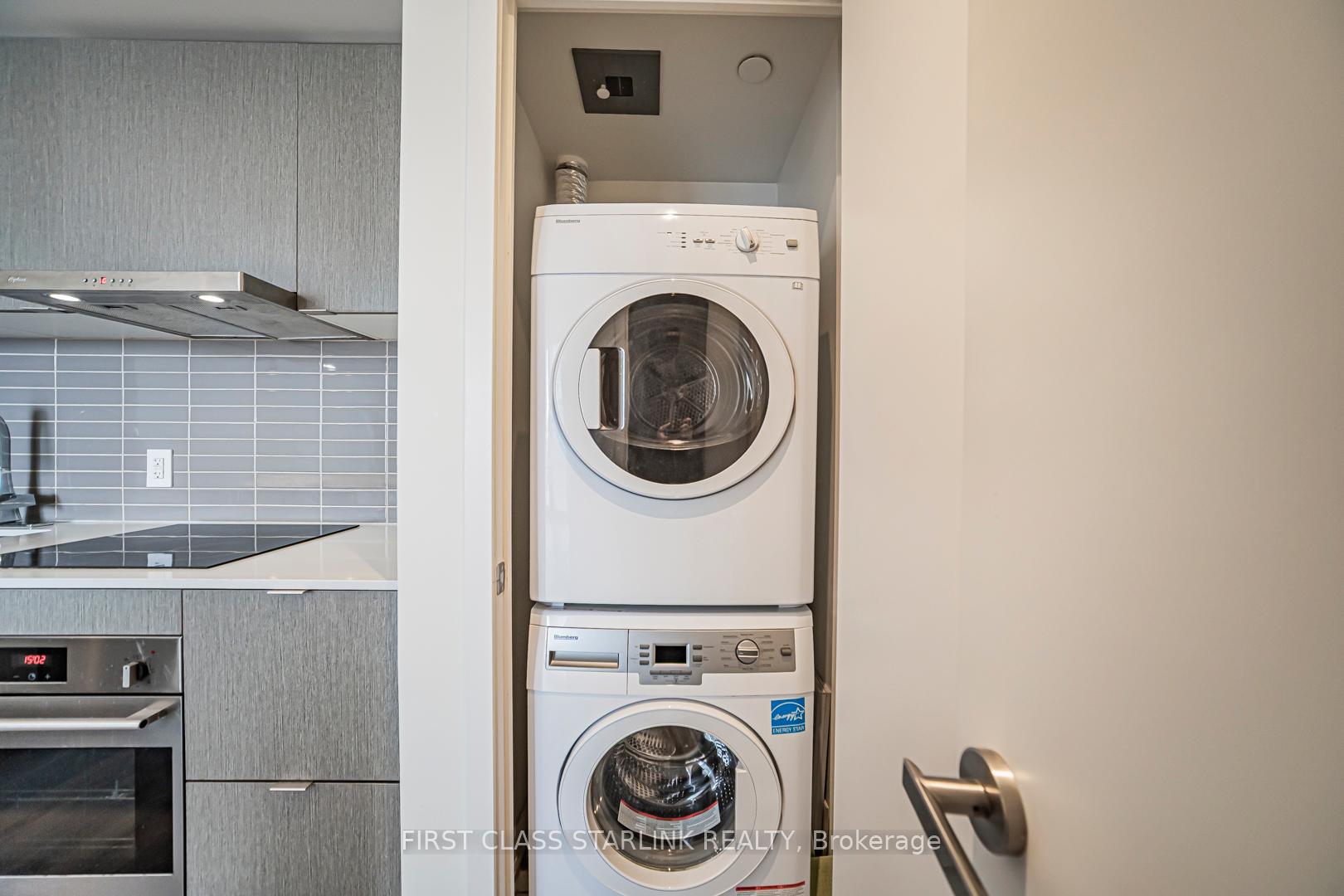 Photo 12 of Unit 2801, 100 Harbour Street, Toronto, Waterfront Communities — HOMEH