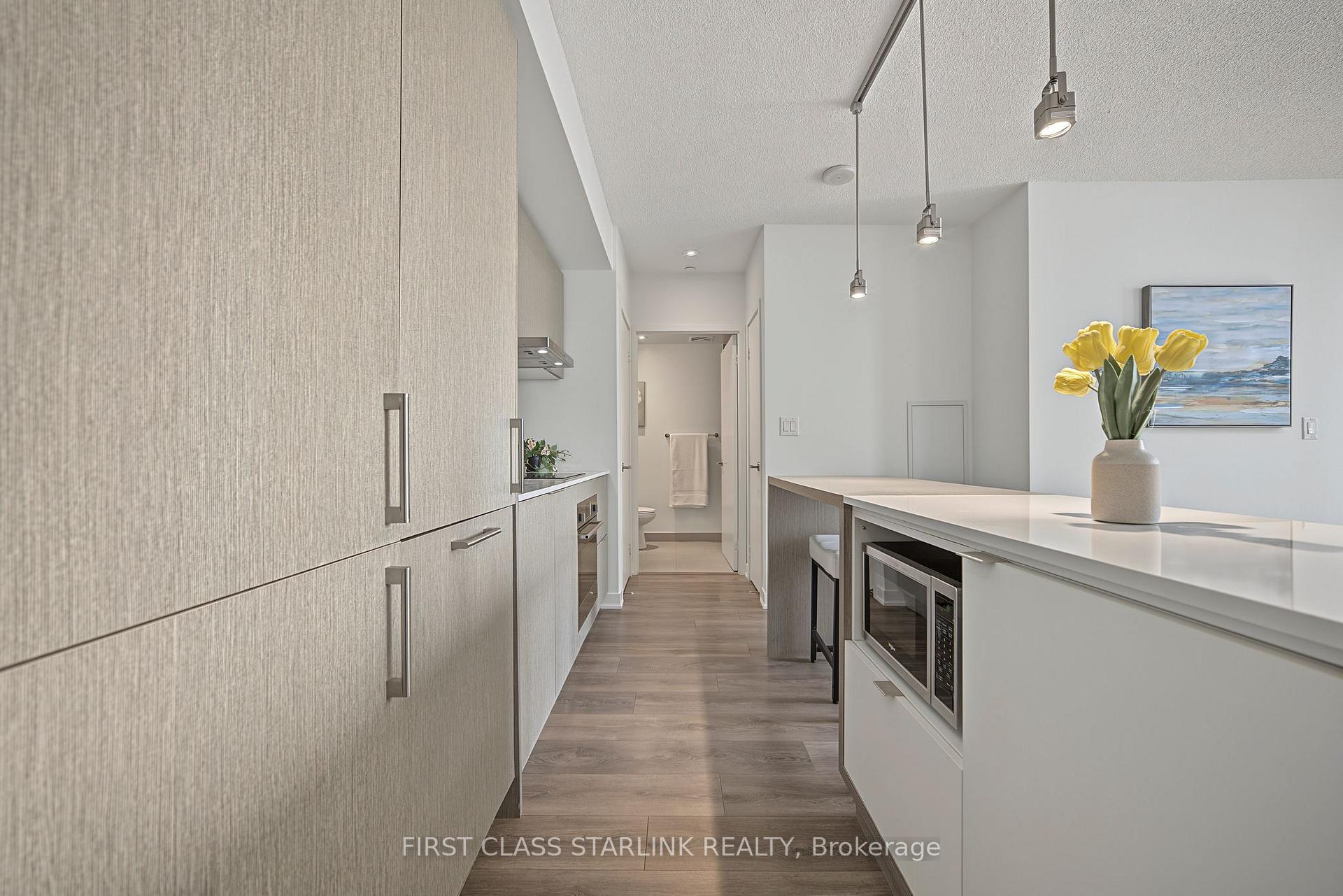 Photo 14 of Unit 2801, 100 Harbour Street, Toronto, Waterfront Communities — HOMEH