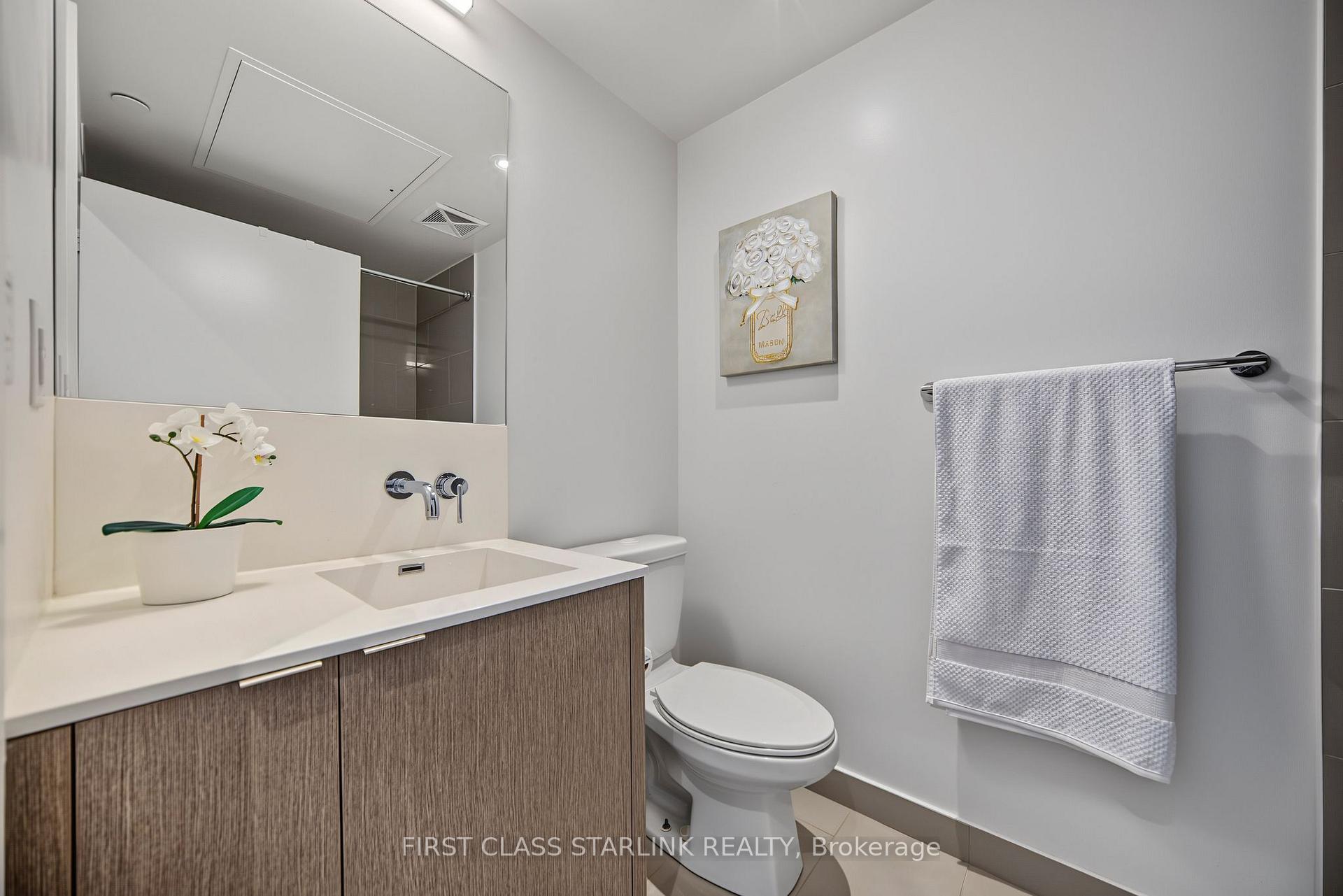 Photo 15 of Unit 2801, 100 Harbour Street, Toronto, Waterfront Communities — HOMEH