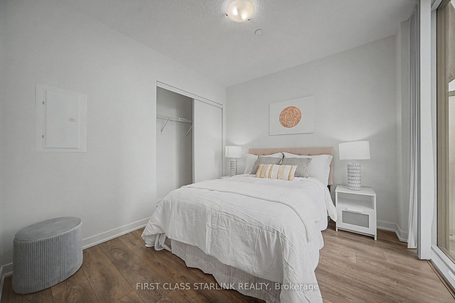 Photo 16 of Unit 2801, 100 Harbour Street, Toronto, Waterfront Communities — HOMEH