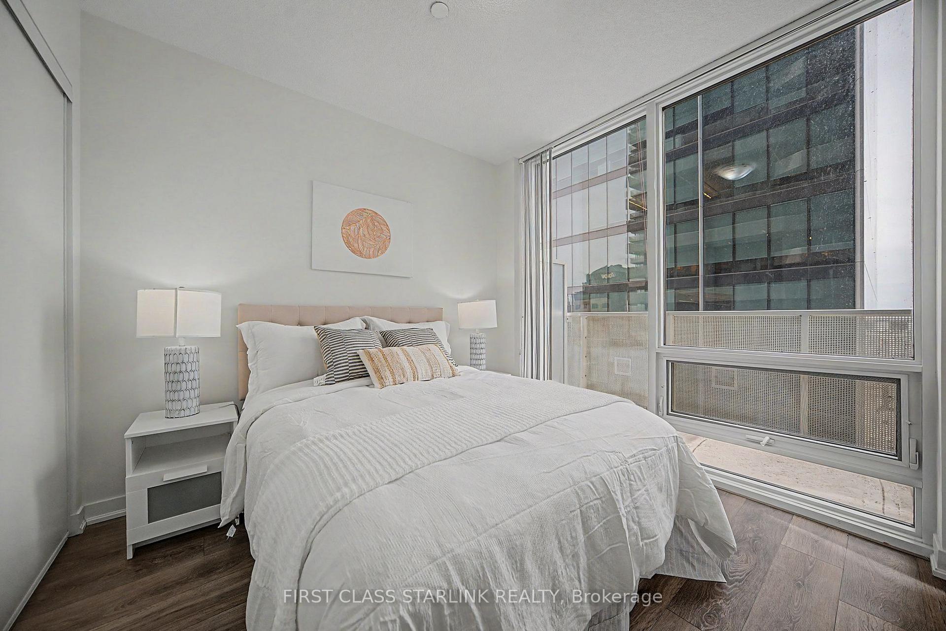 Photo 18 of Unit 2801, 100 Harbour Street, Toronto, Waterfront Communities — HOMEH