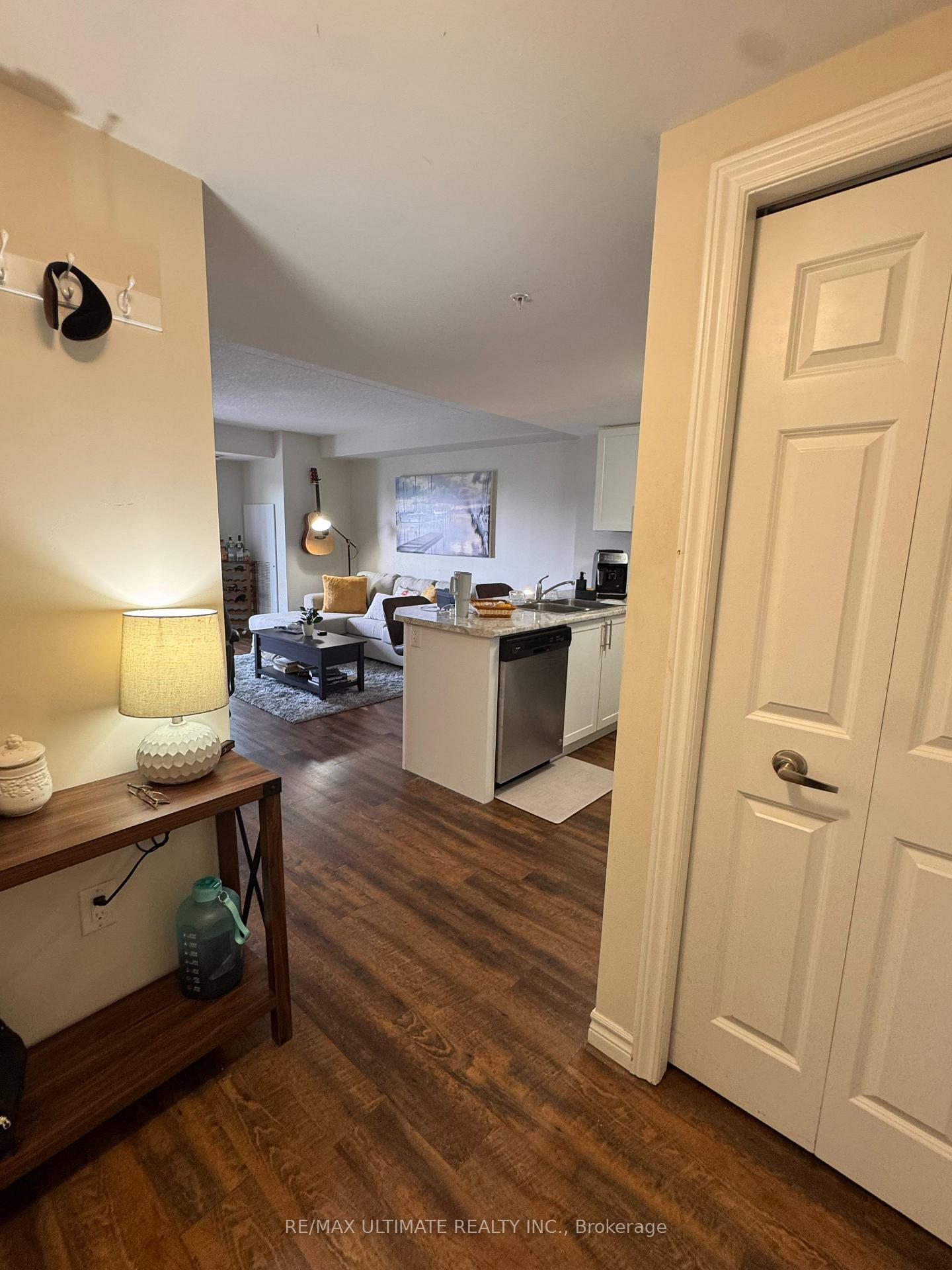 Photo 2 of Unit 515, 7 Kay Crescent, Guelph, Pineridge/Westminster Woods — HOMEH