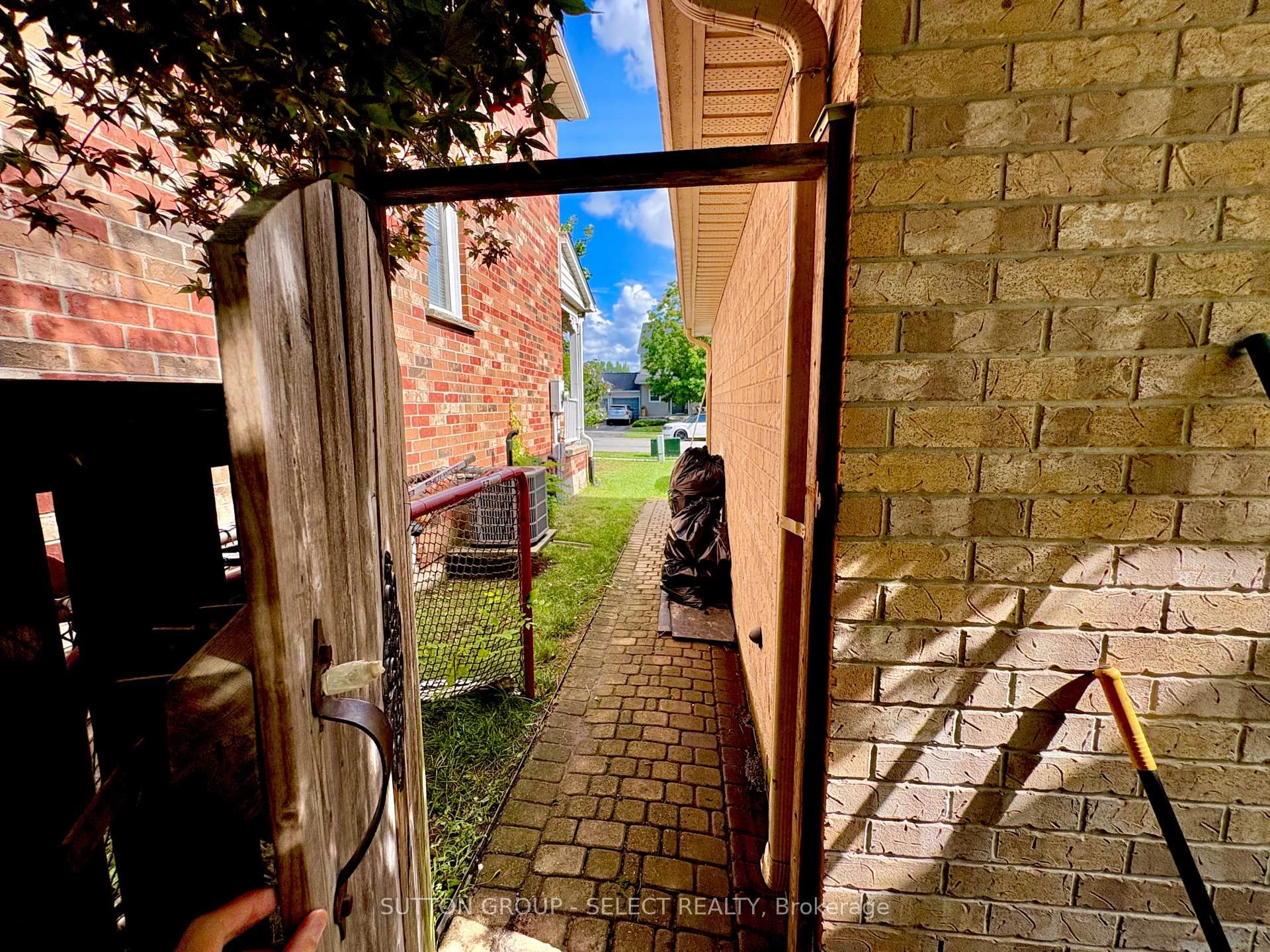 Photo 46 of 41 David Street, Ingersoll, Ingersoll - South — HOMEH