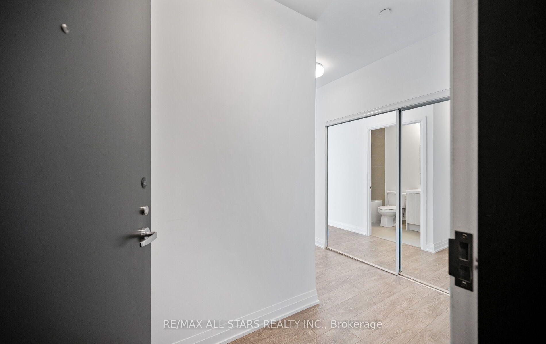 Photo 3 of Unit 315, 286 Main Street, Toronto, East End-Danforth — HOMEH