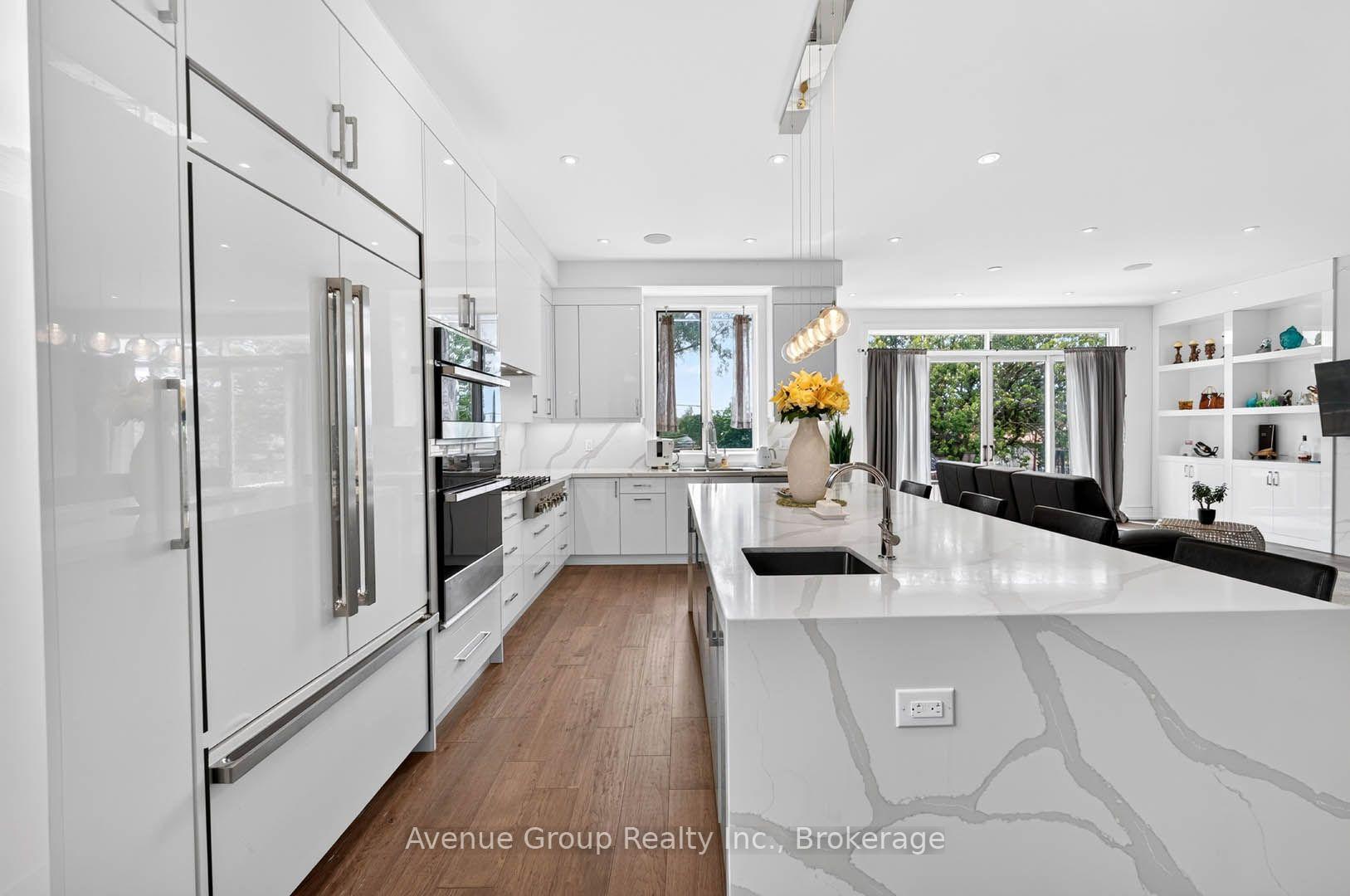 Photo 15 of 33 Cartwright Avenue, North York, Yorkdale-Glen Park — HOMEH