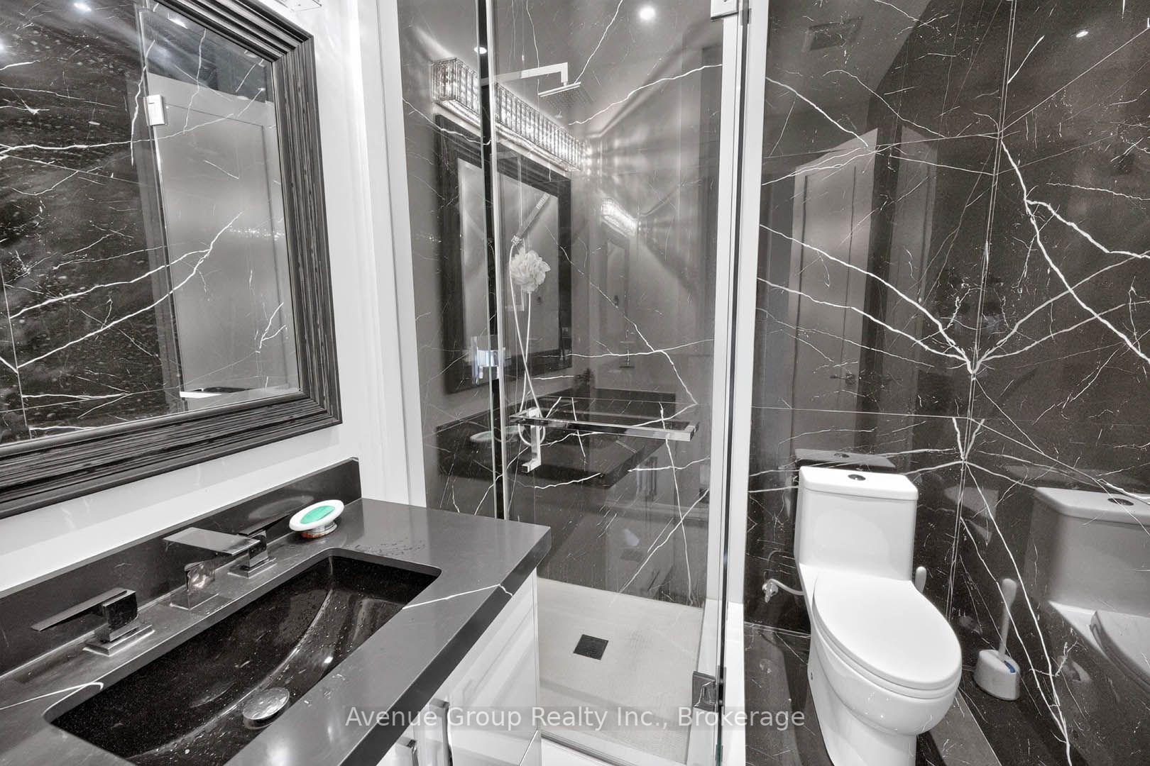 Photo 17 of 33 Cartwright Avenue, North York, Yorkdale-Glen Park — HOMEH