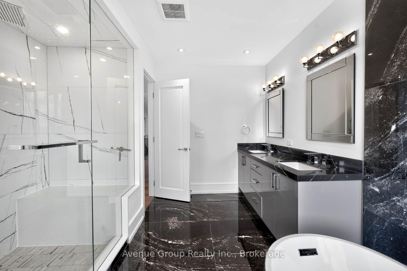 Photo 25 of 33 Cartwright Avenue, North York, Yorkdale-Glen Park — HOMEH