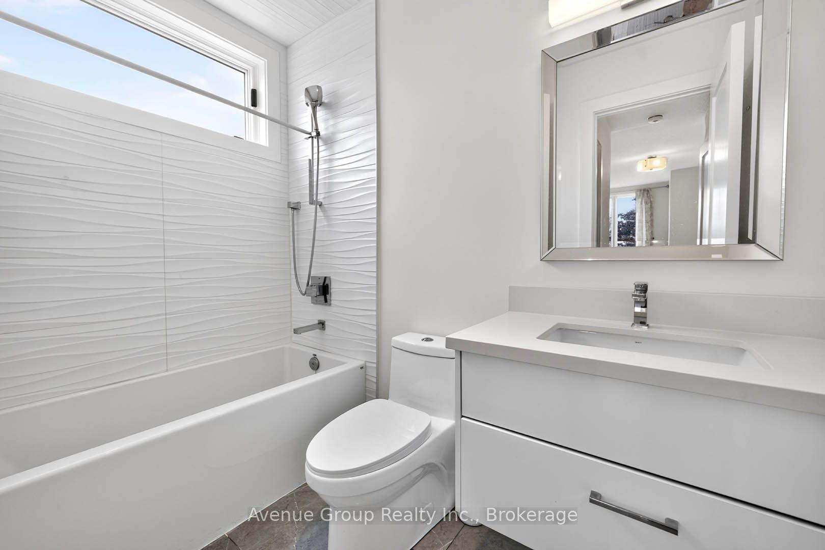 Photo 33 of 33 Cartwright Avenue, North York, Yorkdale-Glen Park — HOMEH