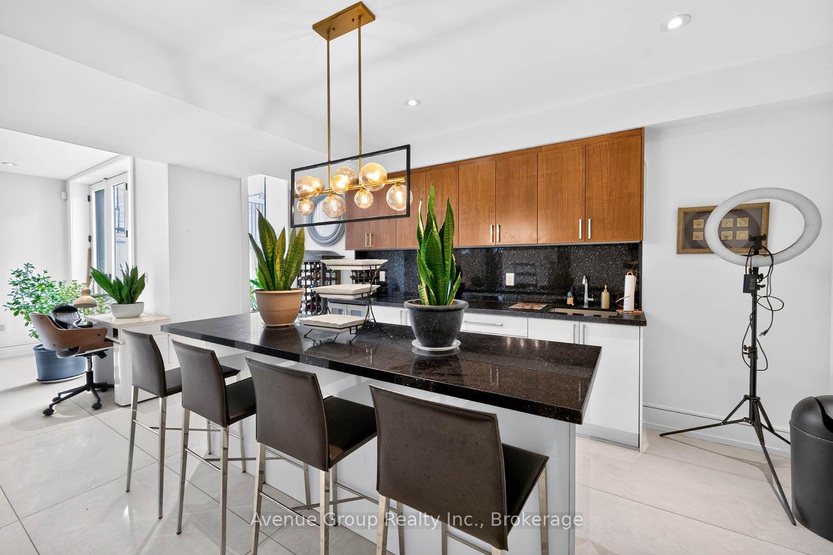 Photo 42 of 33 Cartwright Avenue, North York, Yorkdale-Glen Park — HOMEH