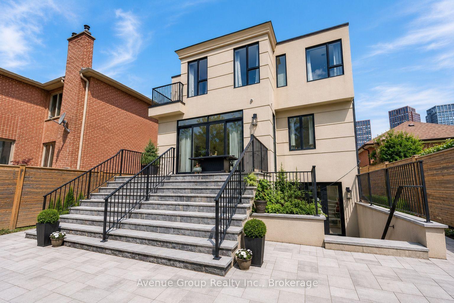Photo 45 of 33 Cartwright Avenue, North York, Yorkdale-Glen Park — HOMEH