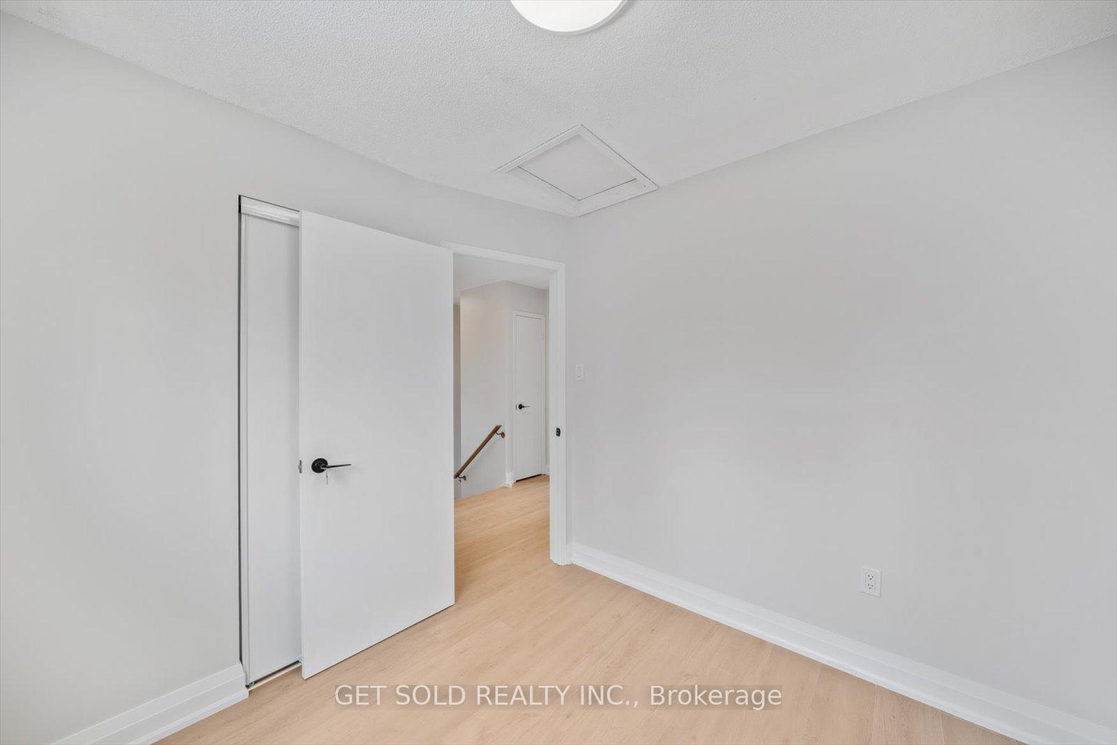 Photo 23 of 232 Kozlov Street, Barrie, West Bayfield — HOMEH