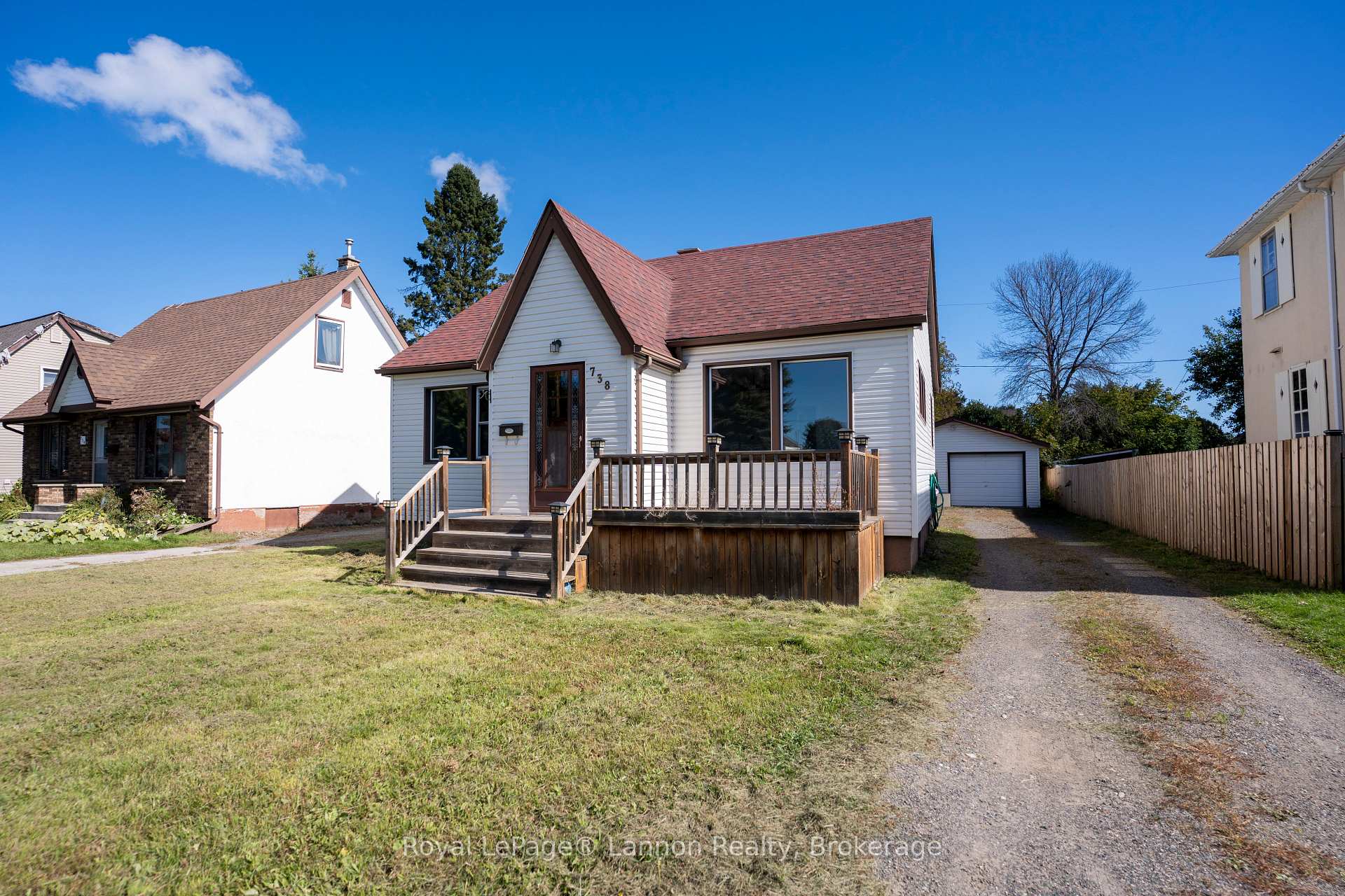 Photo 2 of 738 Mortimer Avenue E, Thunder Bay, Westfort — HOMEH