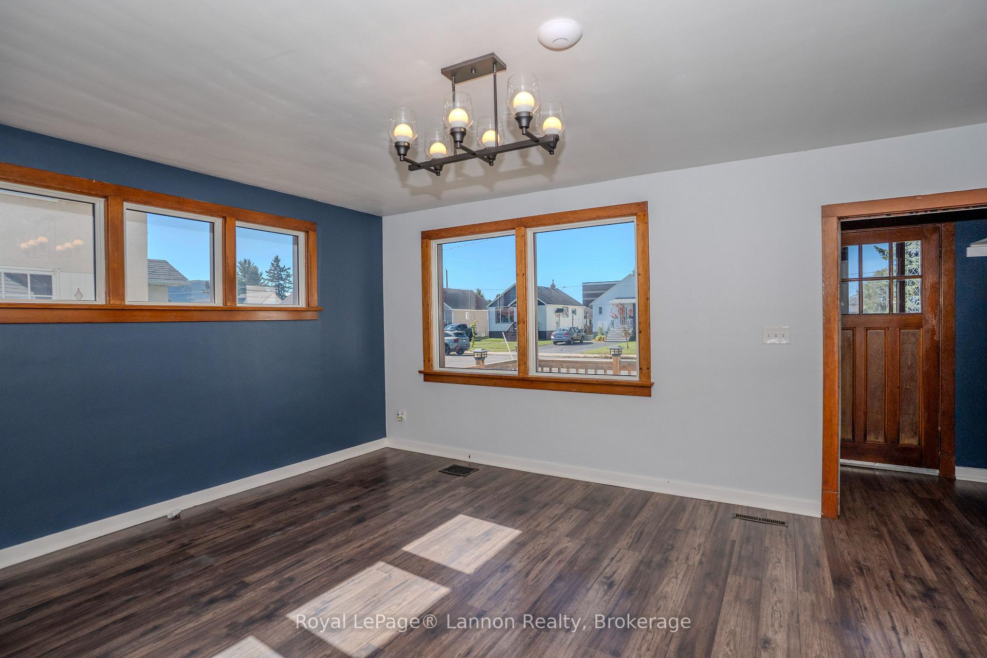 Photo 6 of 738 Mortimer Avenue E, Thunder Bay, Westfort — HOMEH