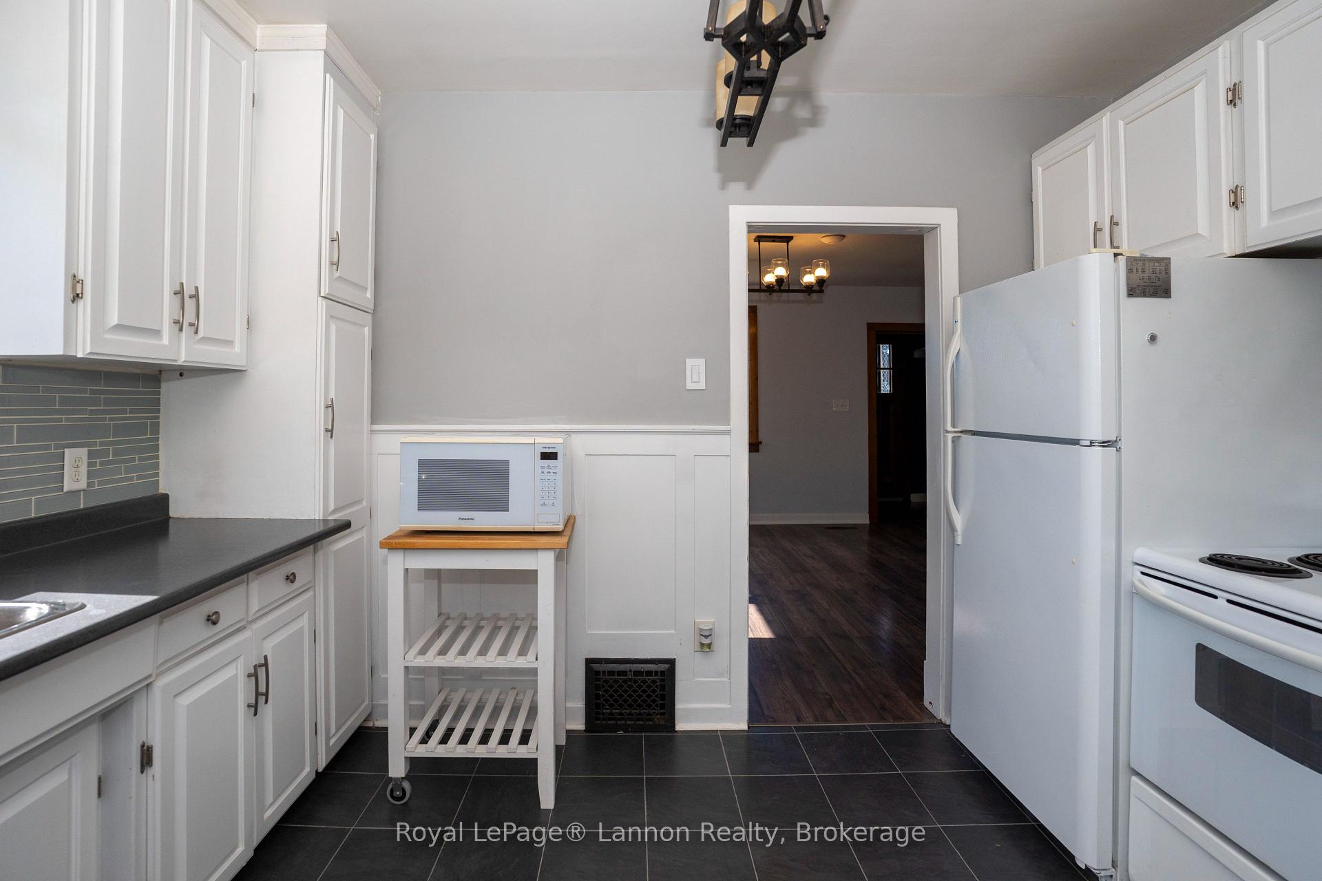 Photo 13 of 738 Mortimer Avenue E, Thunder Bay, Westfort — HOMEH